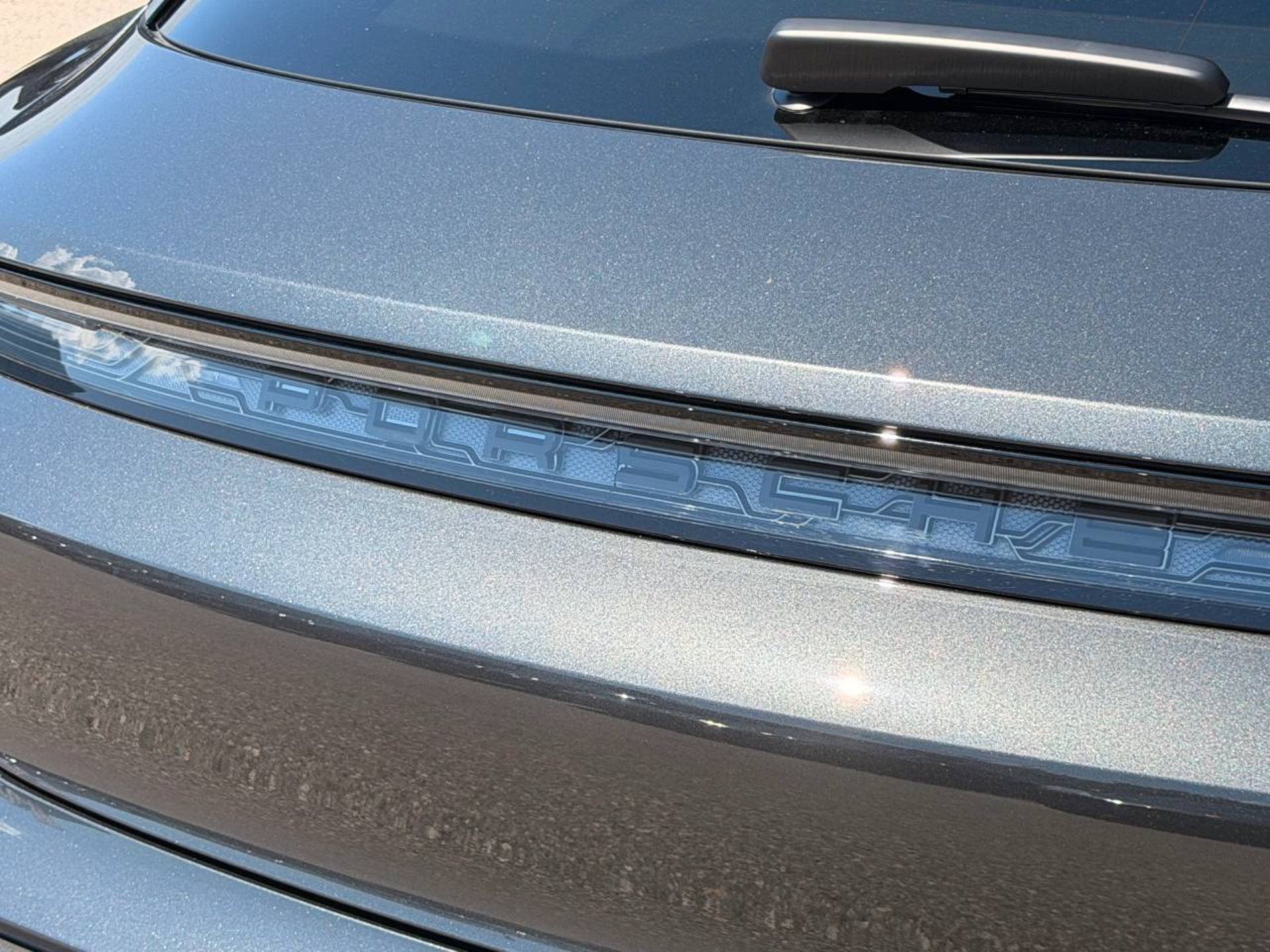 PORSCHE Taycan 4 Cross Turismo (MY23)-image-12
