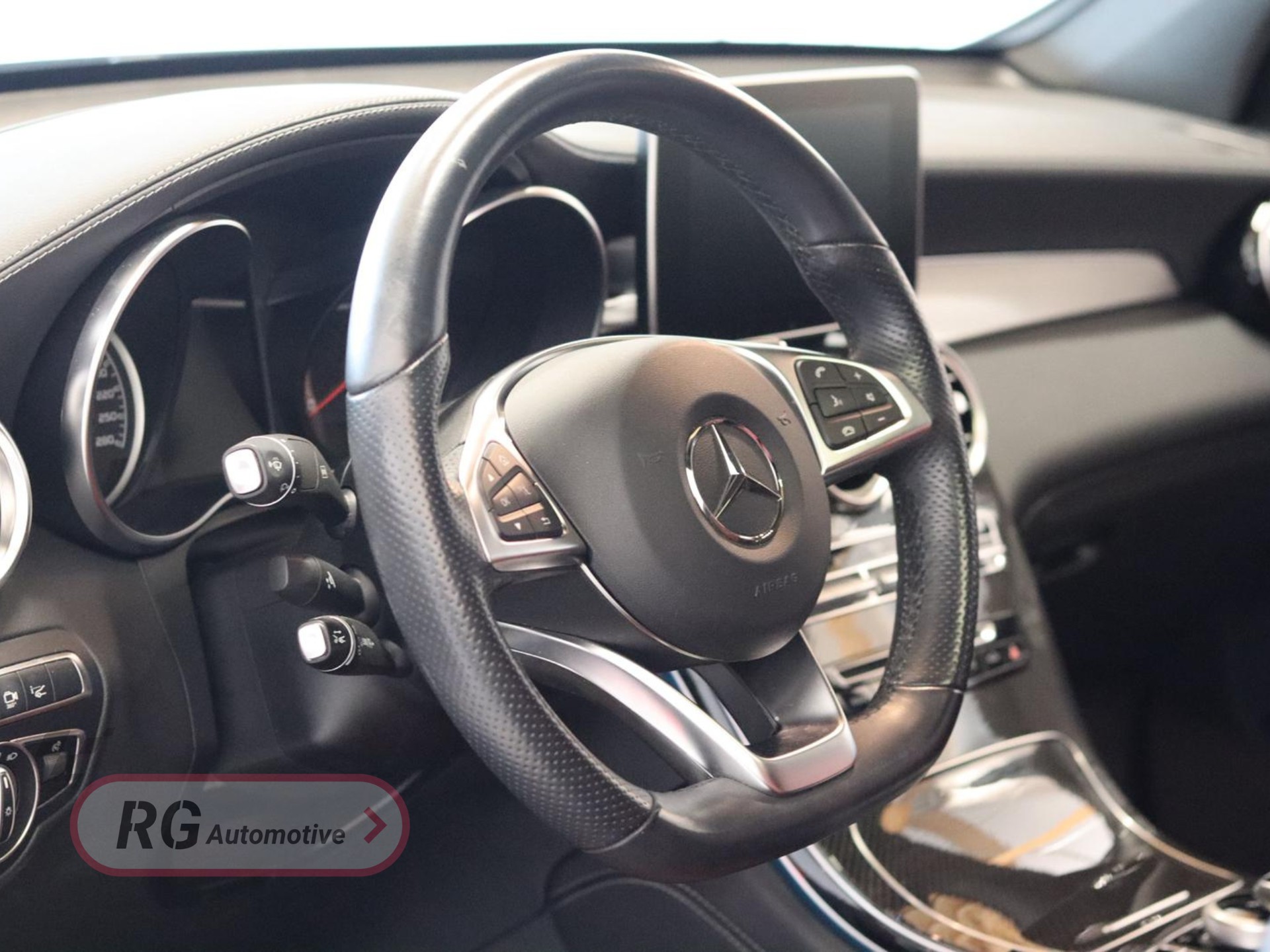 MERCEDES-BENZ GLC Coupé 43 AMG 4Matic 9G-Tronic-image-9