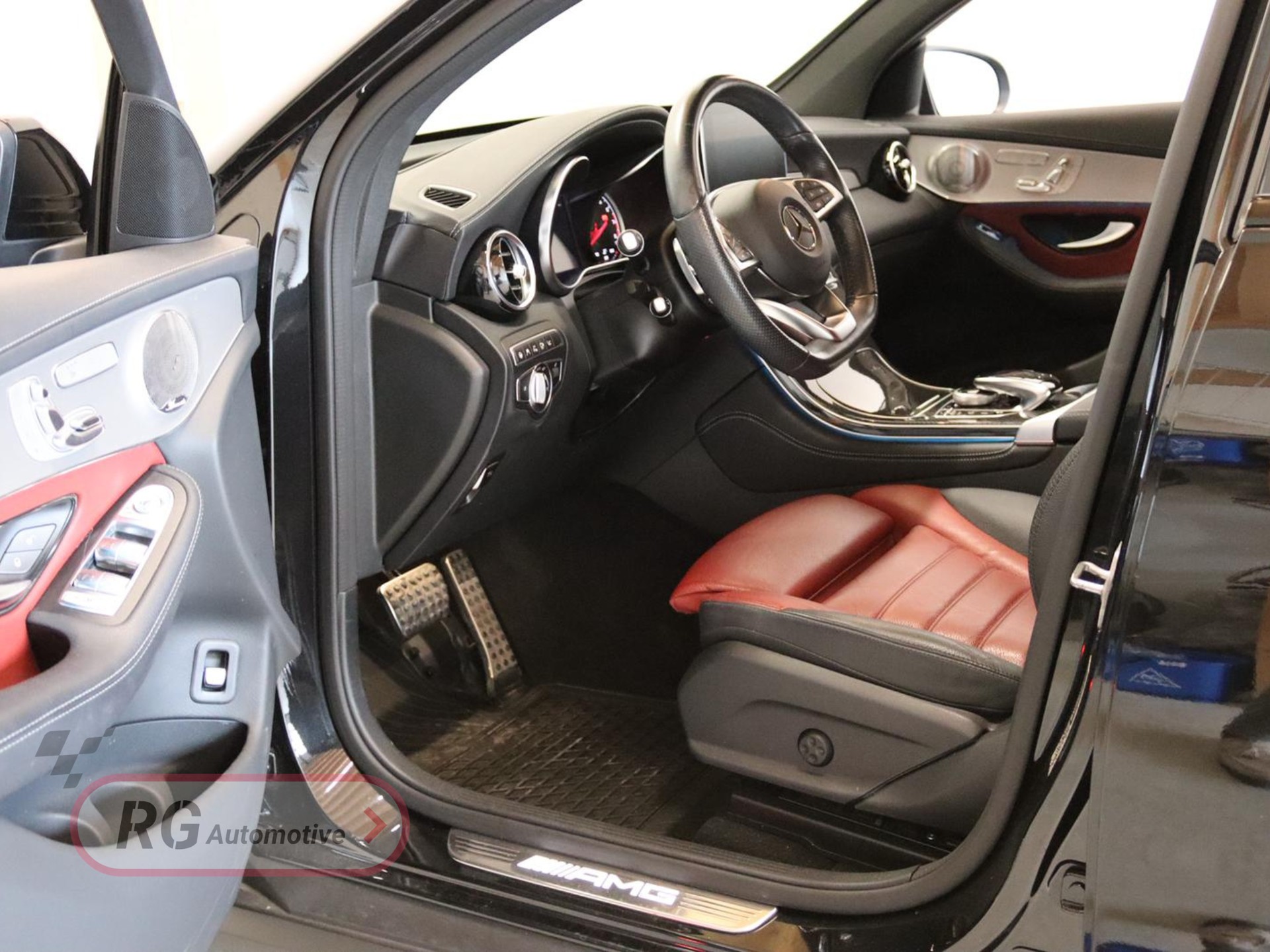 MERCEDES-BENZ GLC Coupé 43 AMG 4Matic 9G-Tronic-image-8