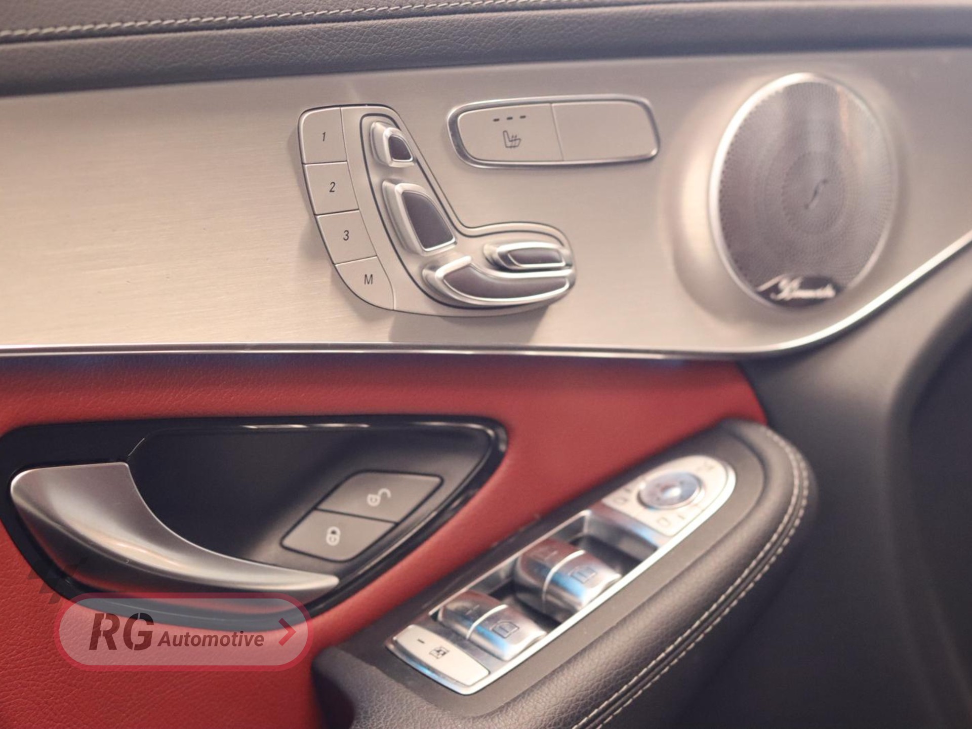 MERCEDES-BENZ GLC Coupé 43 AMG 4Matic 9G-Tronic-image-12