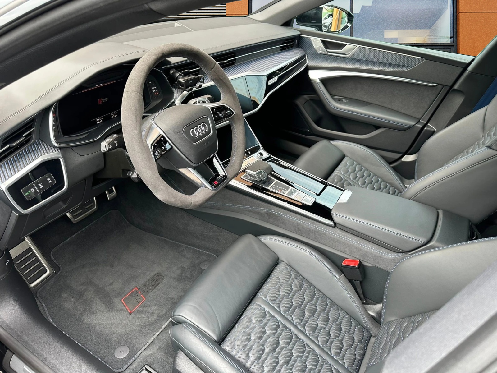 AUDI RS7 4.0 V8 TFSI performance quattro T-Tronic-image-6