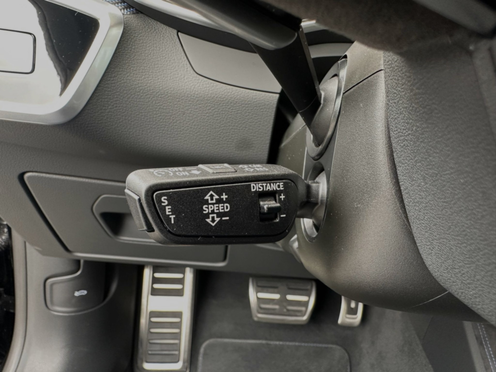 AUDI RS7 4.0 V8 TFSI performance quattro T-Tronic-image-11