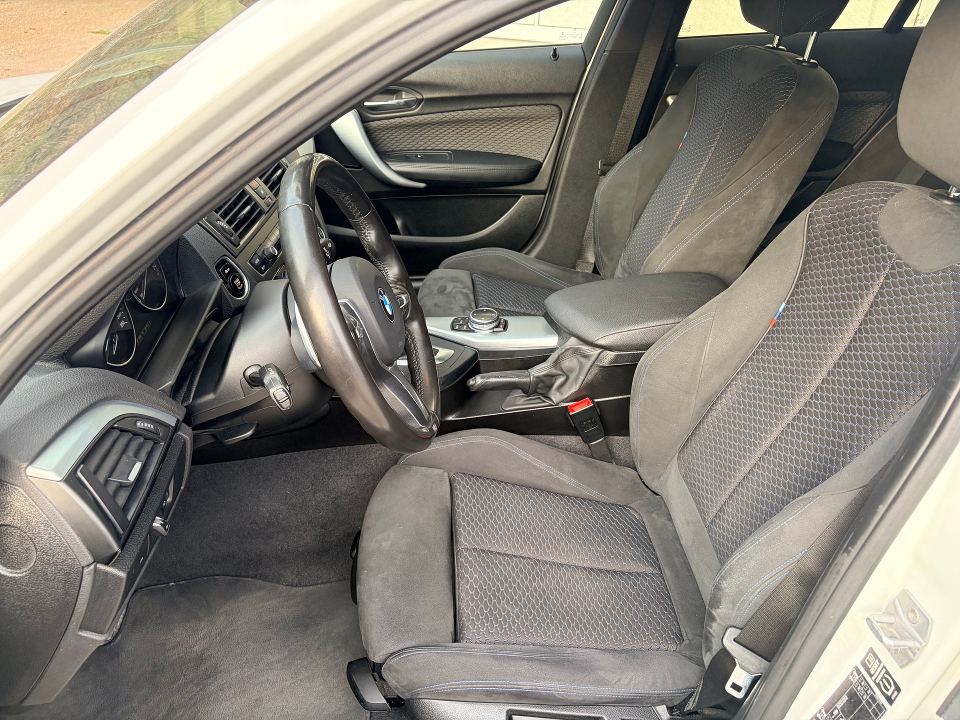 BMW 1er Reihe F20 M135i xDrive-image-15