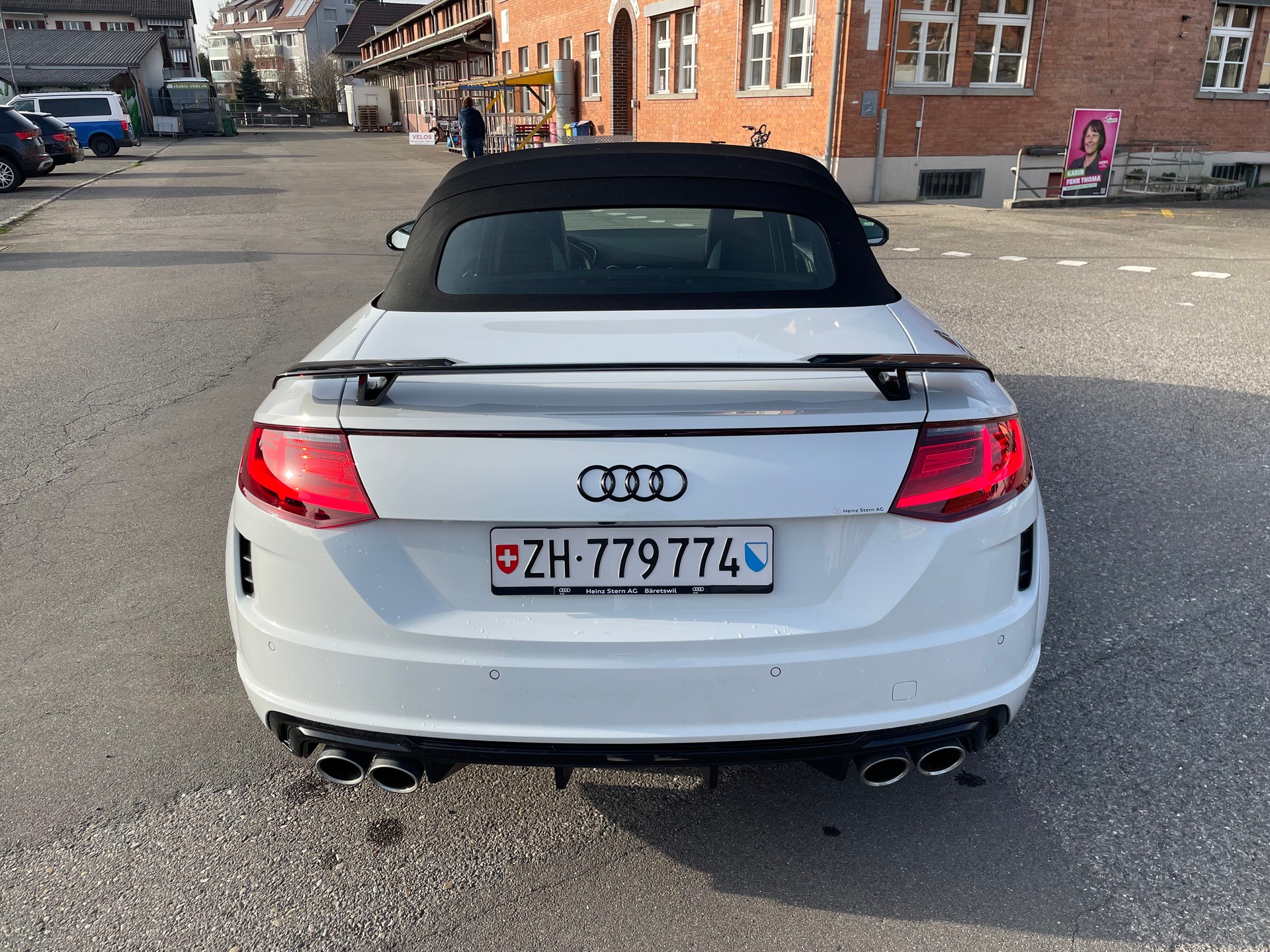 AUDI TT Roadster TTS S-tronic quattro-image-4