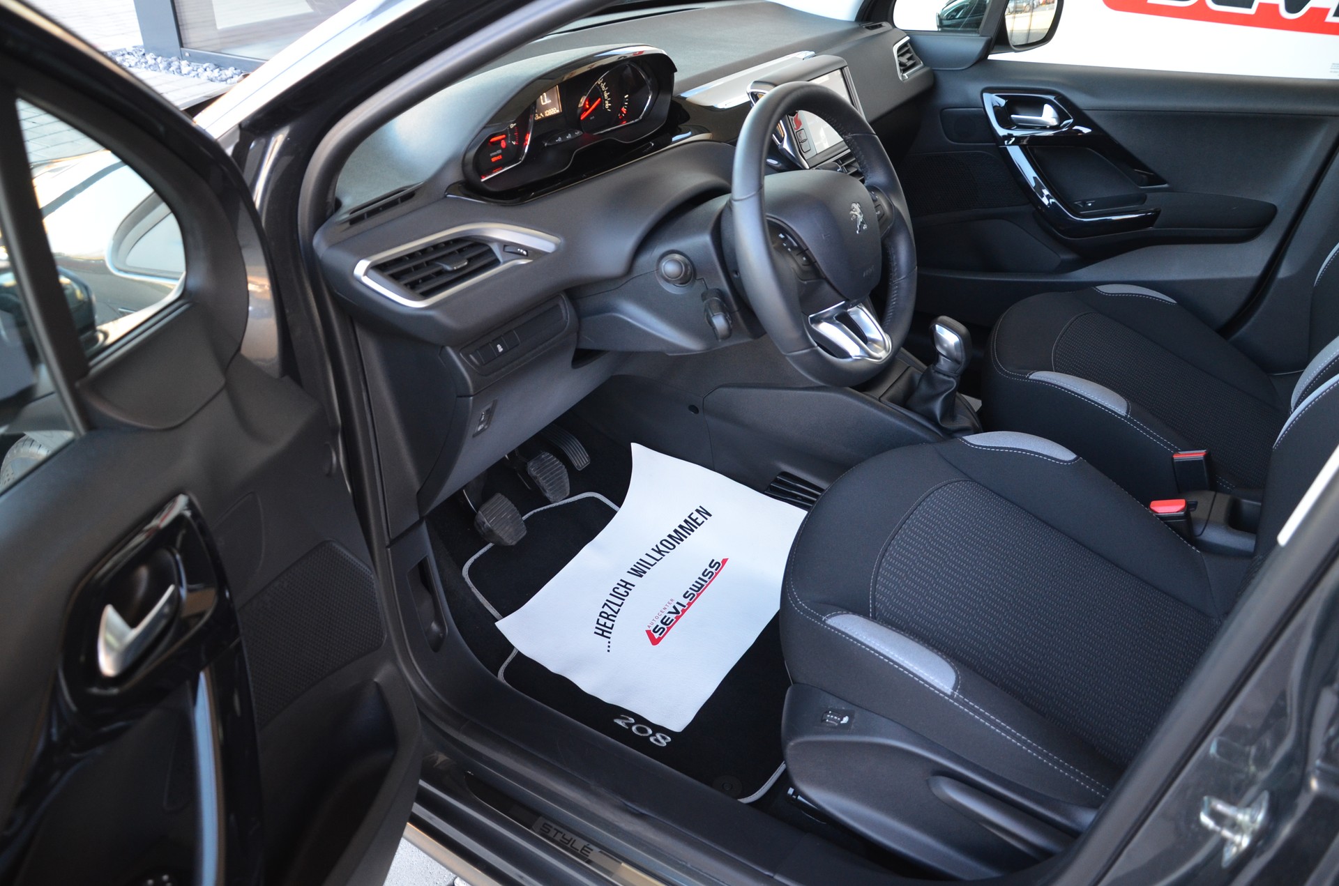 PEUGEOT 208 1.2 VTI Style*Aus erster Hand*Frisch ab MFK,1 Jahr oder 20000km Garantie*-image-10
