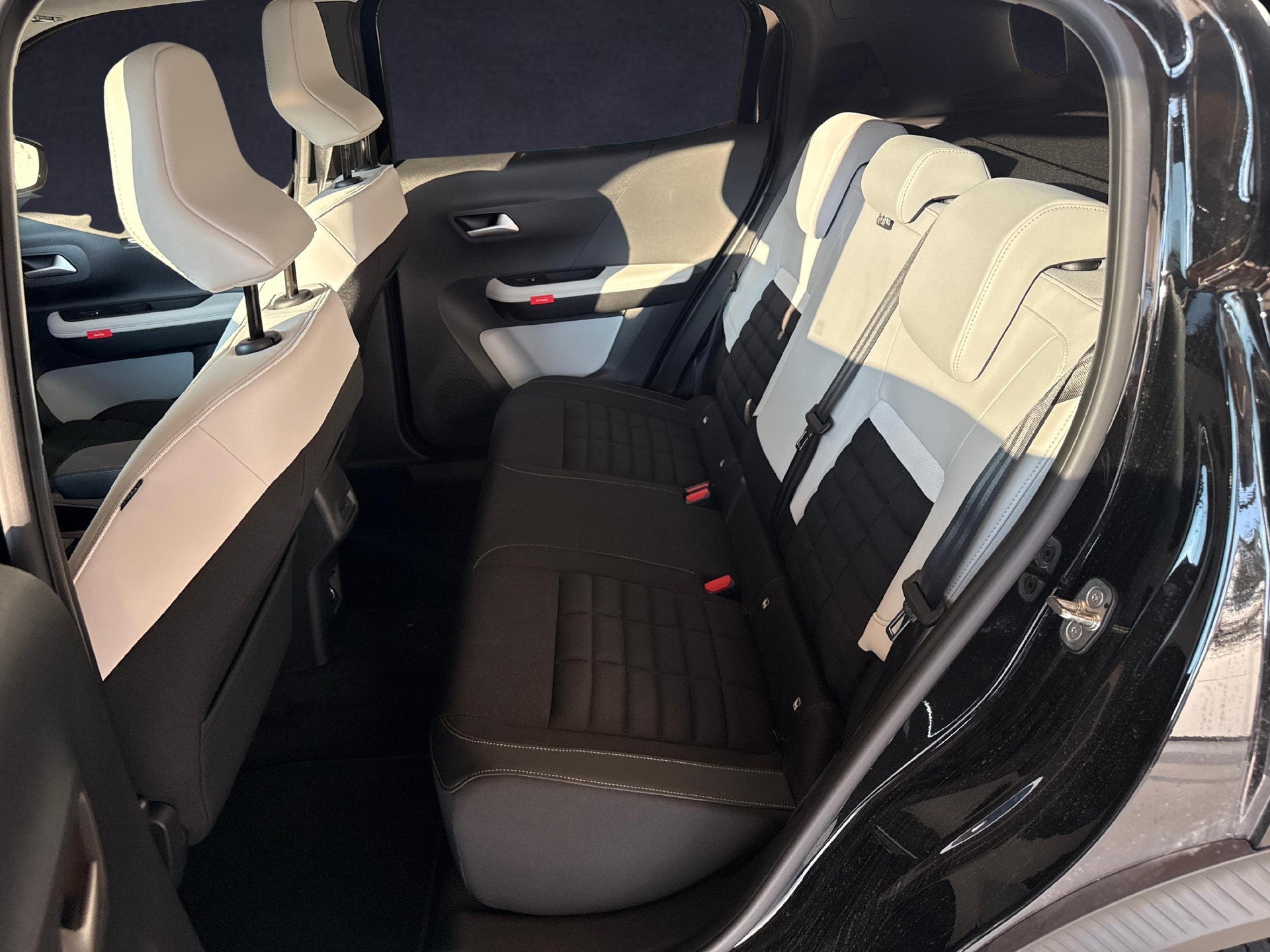 CITROEN C3 Aircross 1.2 Hybrid Max-image-10