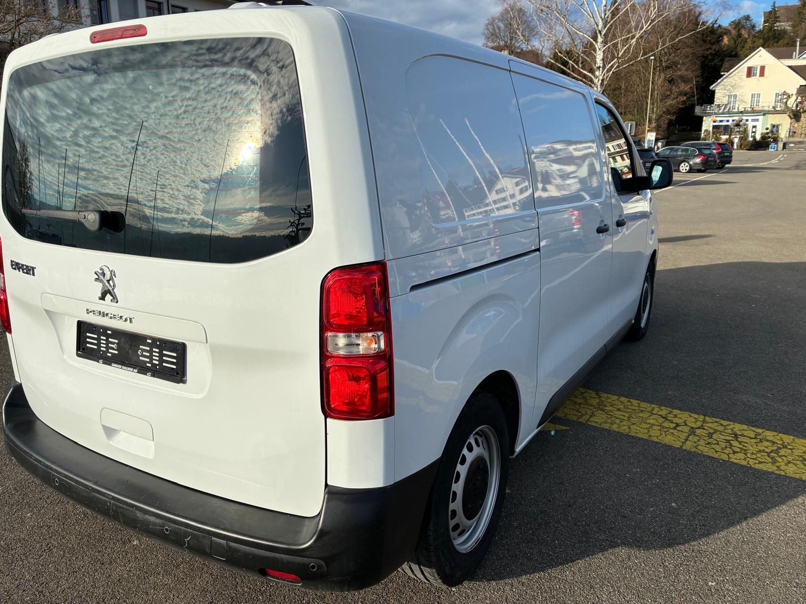 PEUGEOT Expert 1.5 BlueHDi 120 S&S Standard-image-5