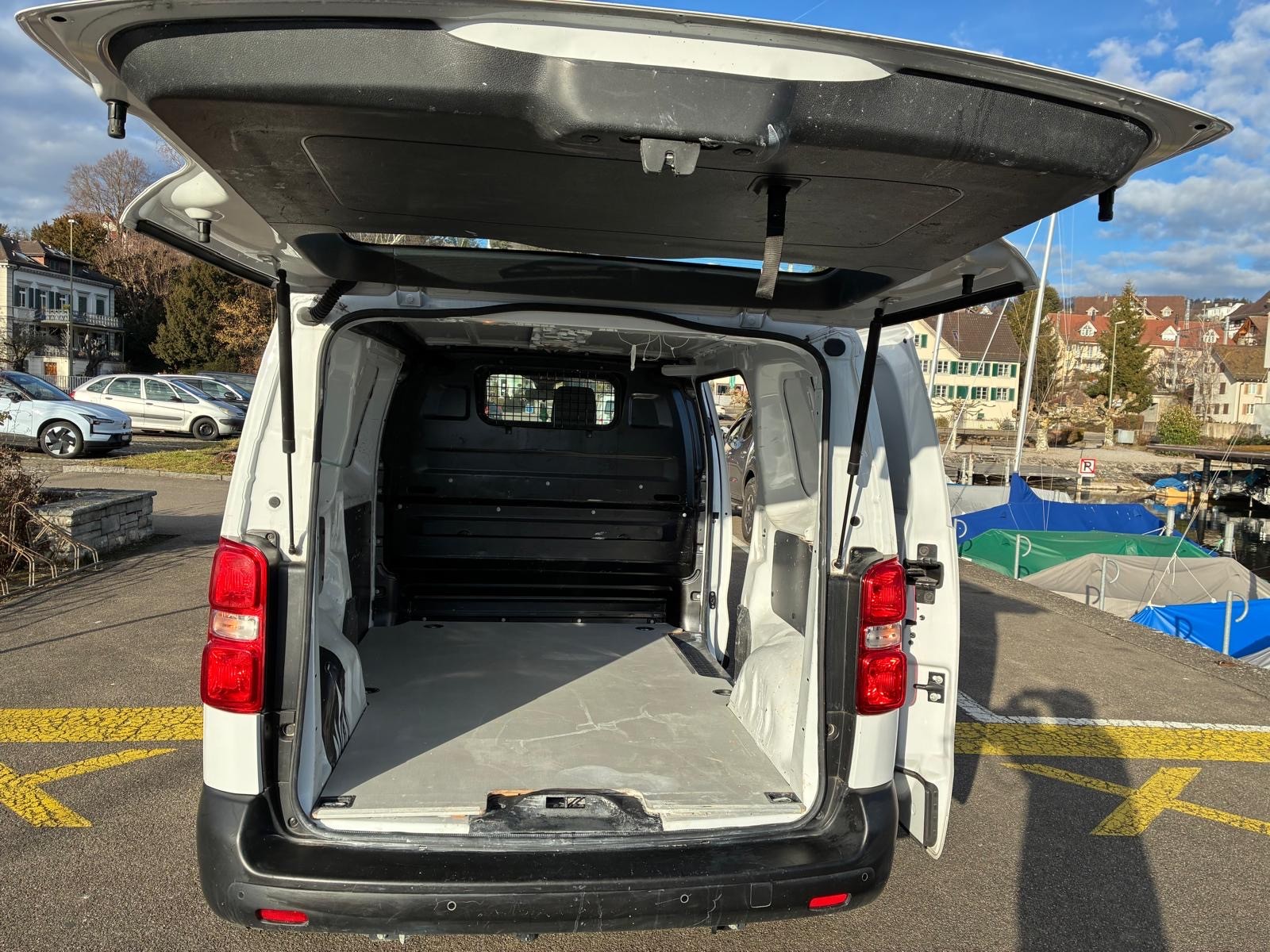 PEUGEOT Expert 1.5 BlueHDi 120 S&S Standard-image-8