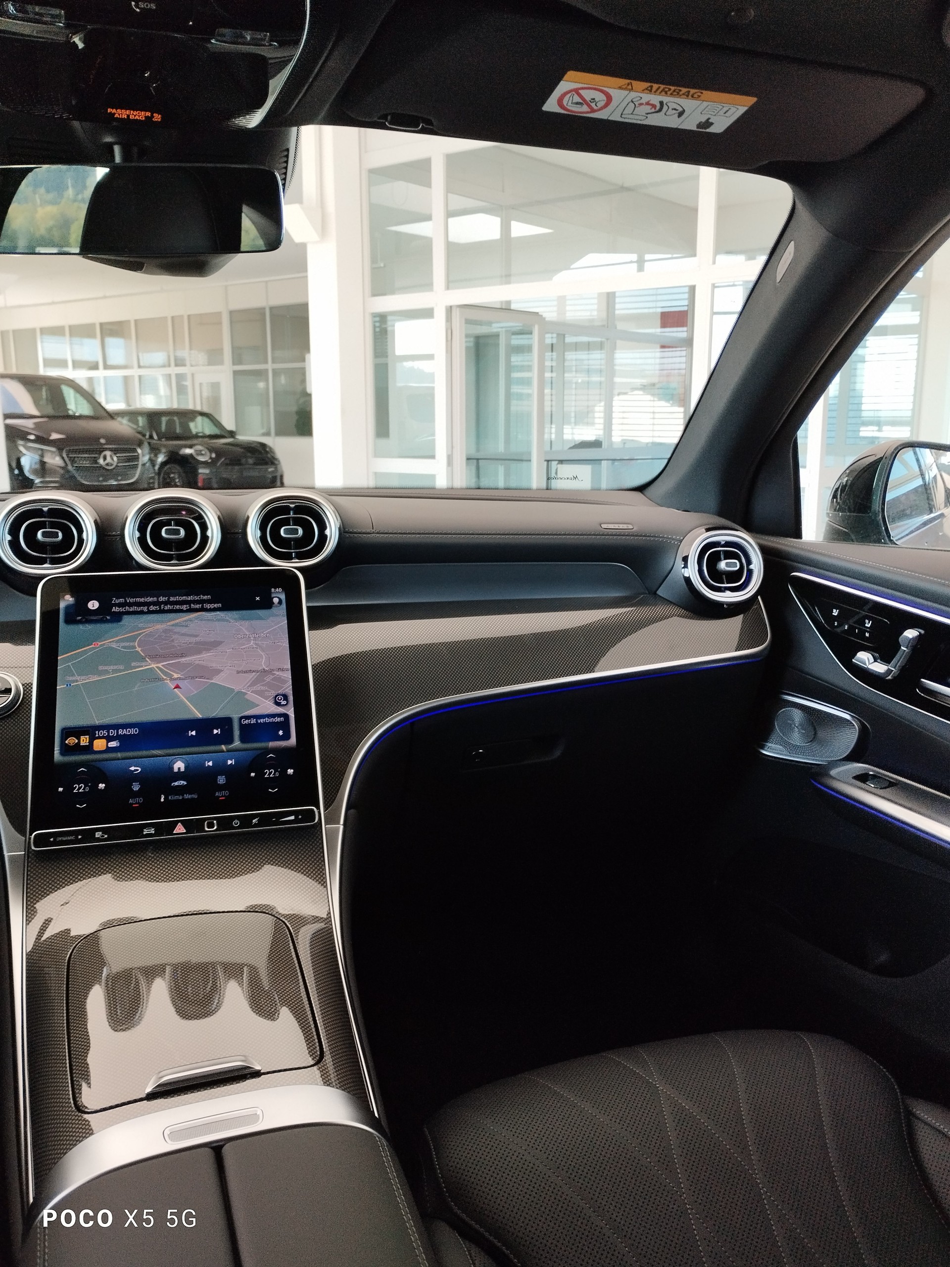 MERCEDES-BENZ GLC 300 4Matic-image-11