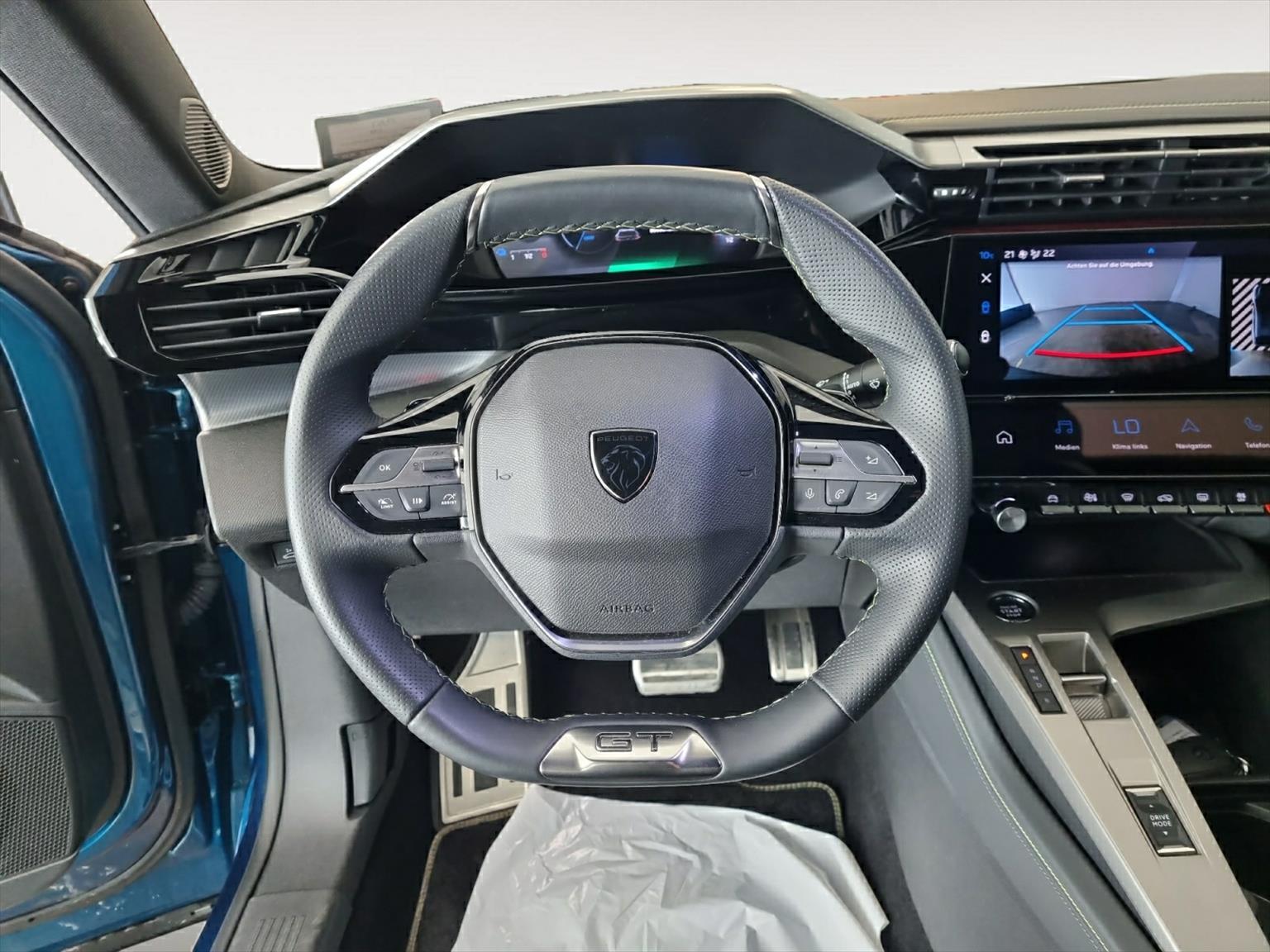 PEUGEOT 408 1.6 PHEV 225 GT-image-6