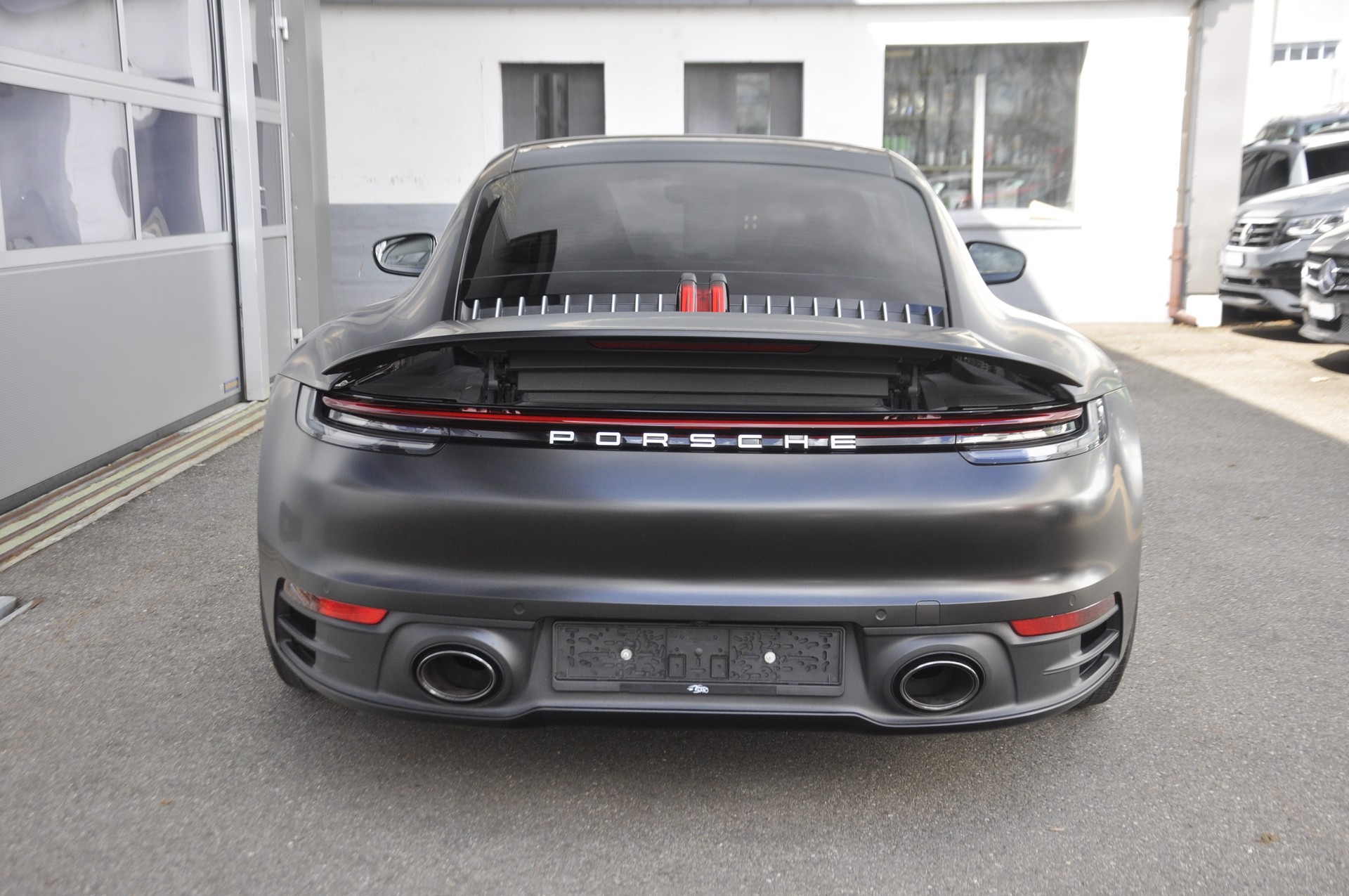 PORSCHE 911 Carrera 4 PDK-image-3