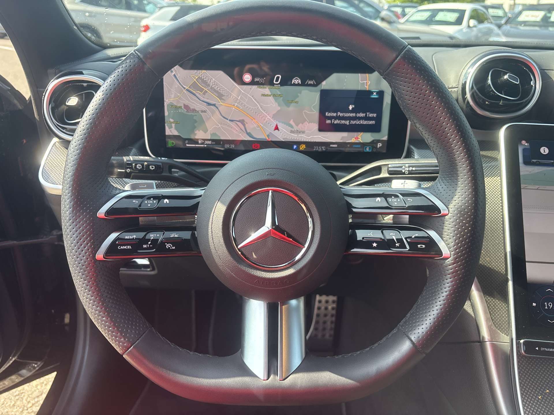 MERCEDES-BENZ C 300 T AMG-Line 259PS Automat-image-15