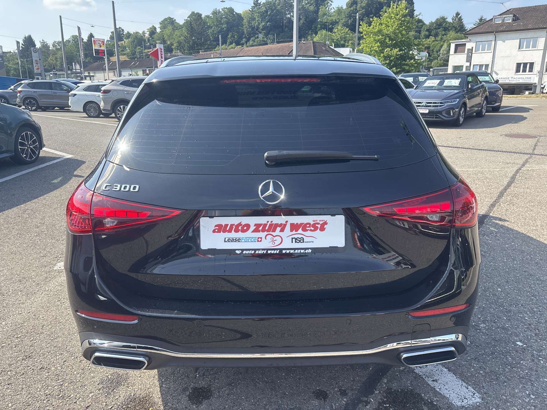MERCEDES-BENZ C 300 T AMG-Line 259PS Automat-image-11