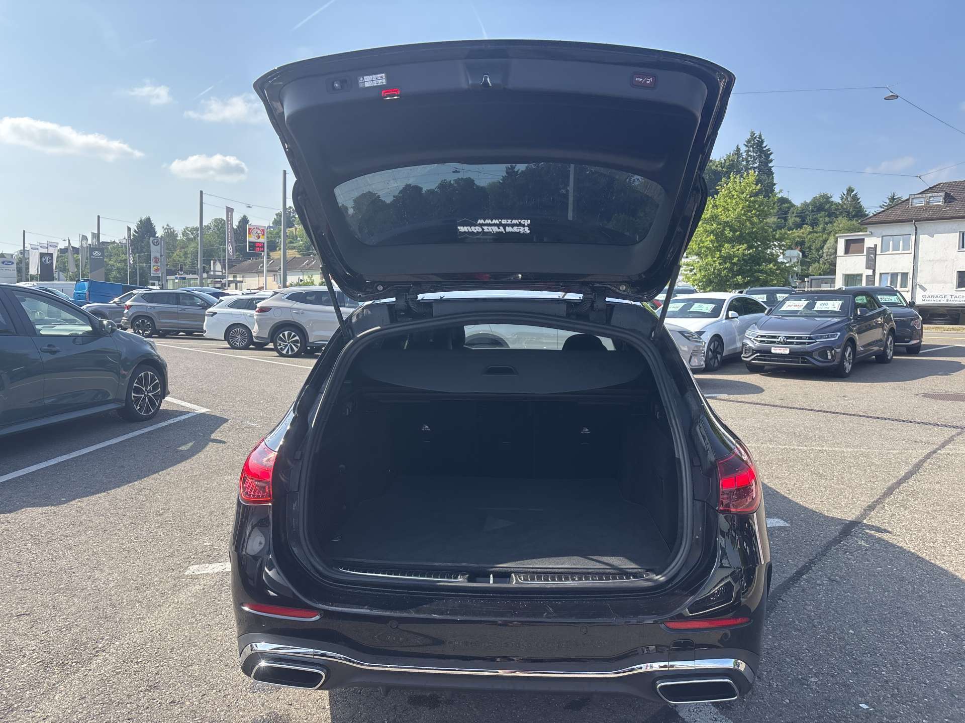 MERCEDES-BENZ C 300 T AMG-Line 259PS Automat-image-7