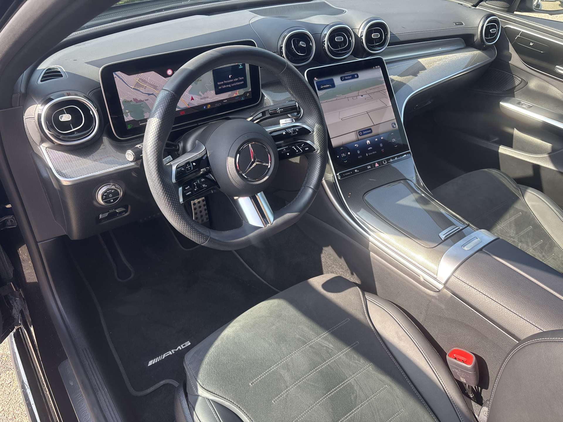 MERCEDES-BENZ C 300 T AMG-Line 259PS Automat-image-5