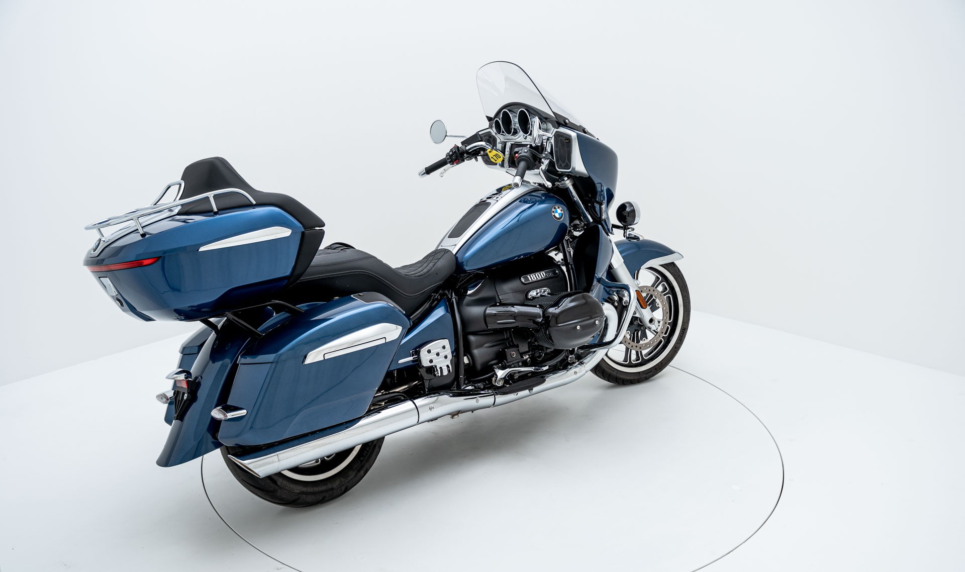 BMW R 18 Transcontinental-showroom-element-3