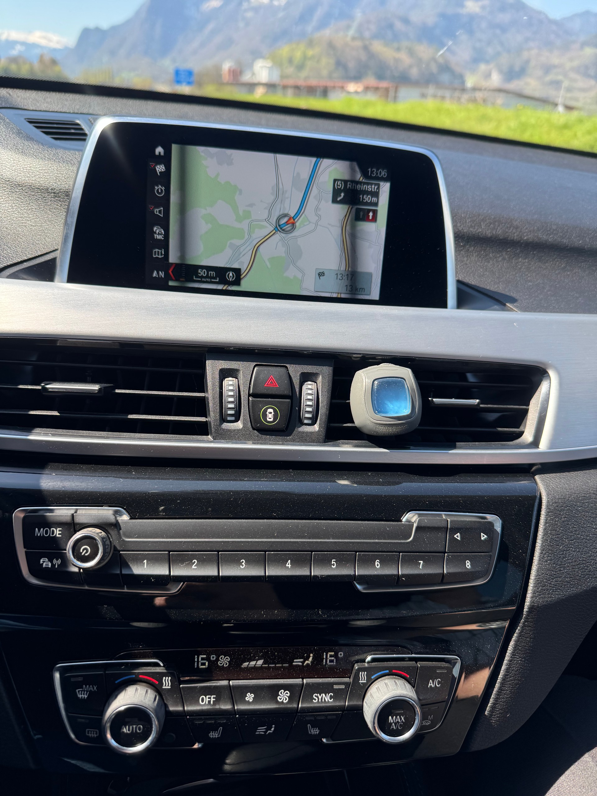 BMW X1 xDrive 18d Sport Line Steptronic-image-8