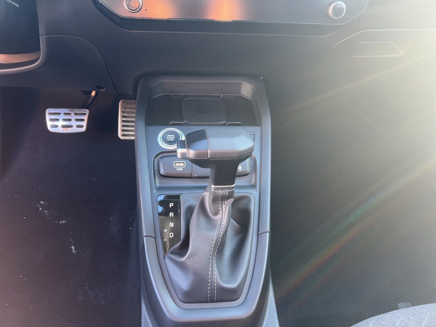 KIA Stonic 1.0 T-GDi MHEV GT-Line-image-14