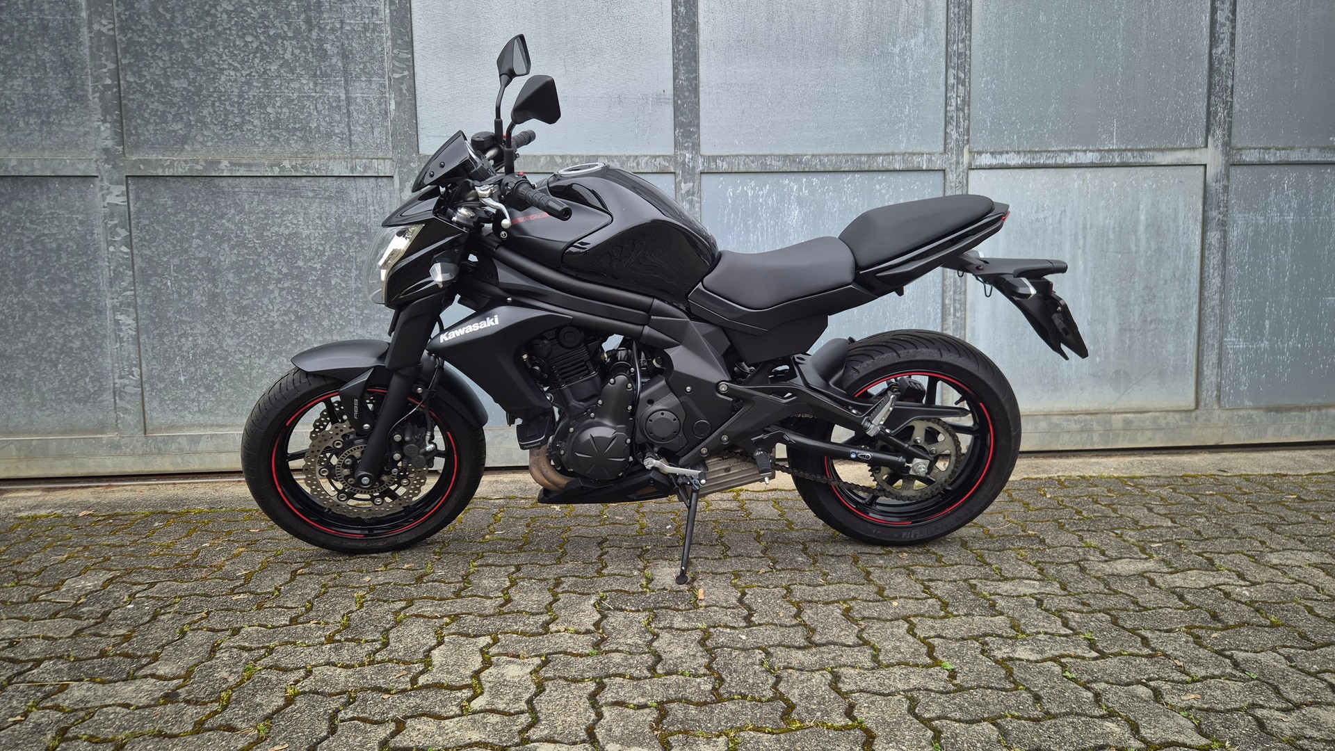 KAWASAKI ER-6 n ABS-showroom-element-1
