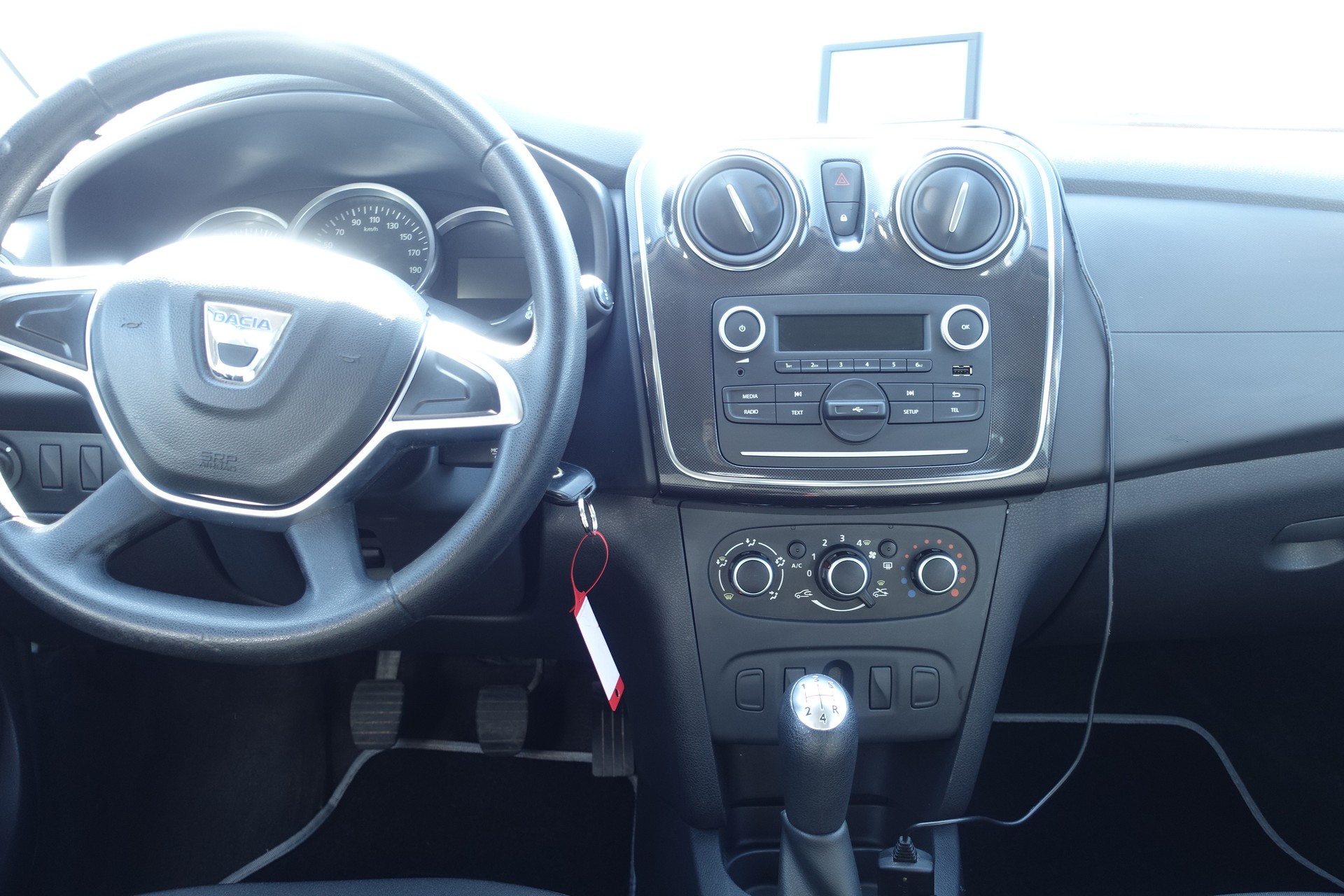 DACIA Sandero 1.0 Comfort-image-9