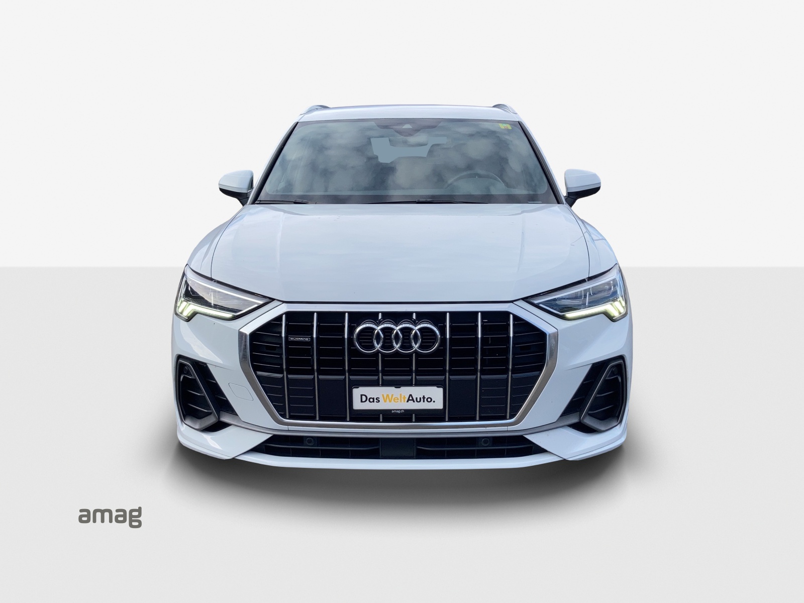 AUDI Q3 40 TFSI S line quattro S-tronic-image-5