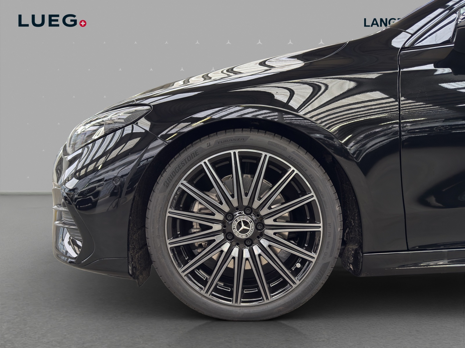 MERCEDES-BENZ CLA 220 4Matic-image-8