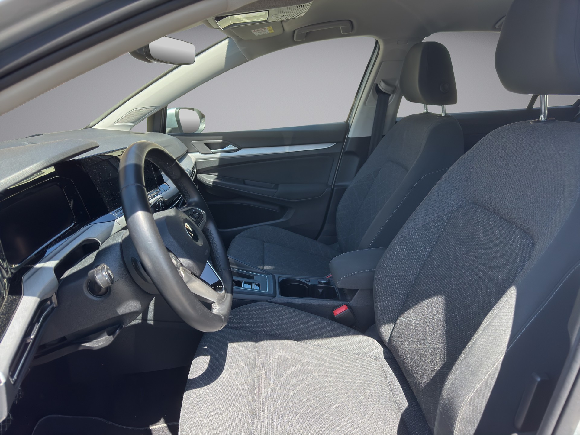VW Golf VIII 1.0 TSI Life DSG-image-6