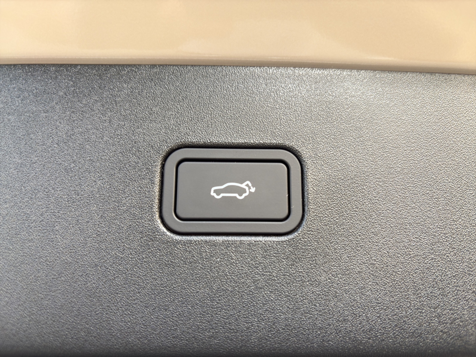 VOLVO EX30 E60 69kWh Twin Ultra-image-12