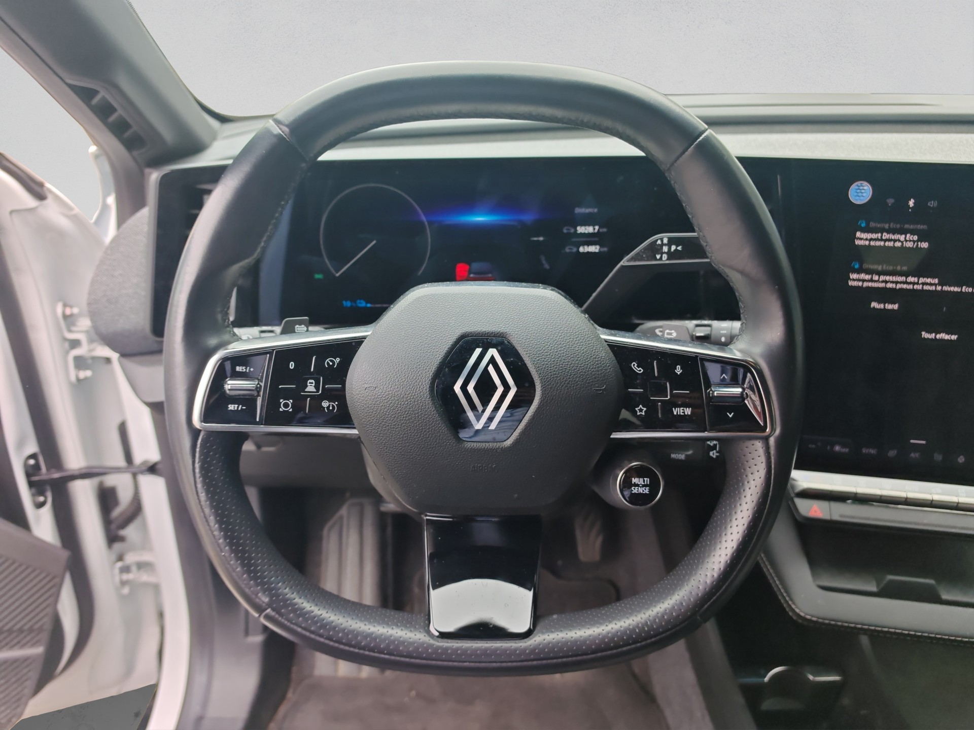 RENAULT Mégane E-TECH EV60 Techno-image-9