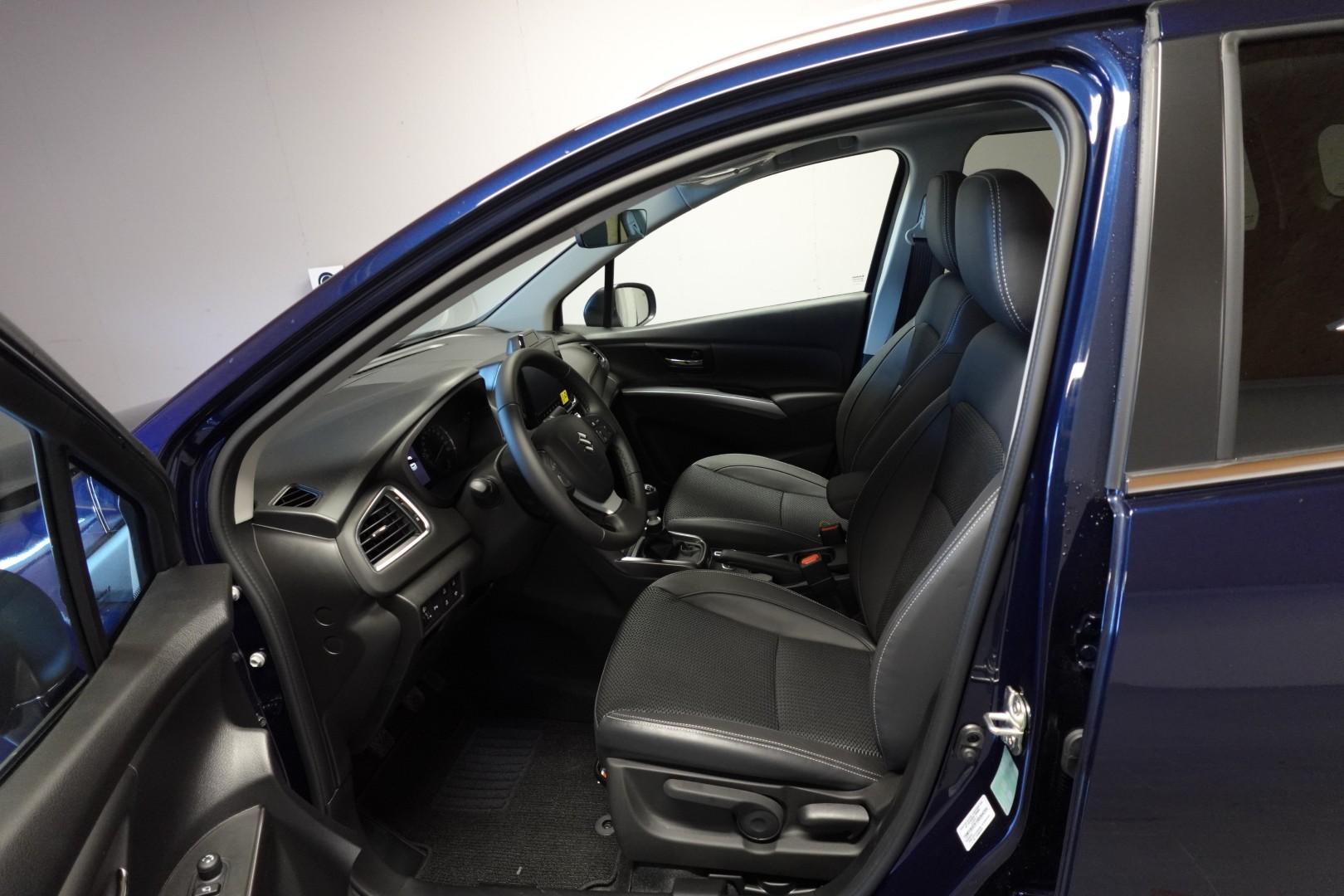 SUZUKI S-Cross 1.4 T Compact Top Hybrid 4x4-image-11