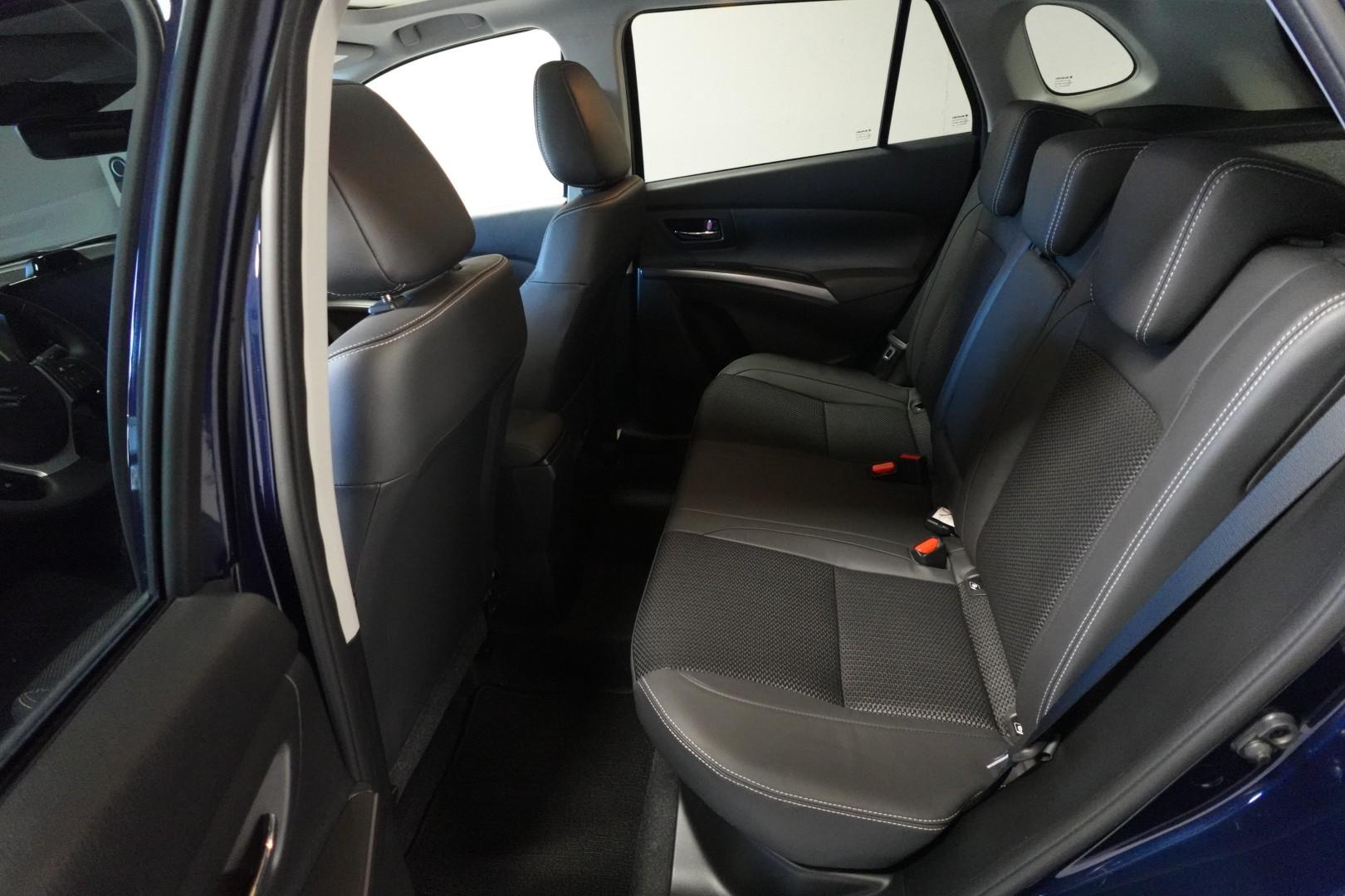 SUZUKI S-Cross 1.4 T Compact Top Hybrid 4x4-image-12