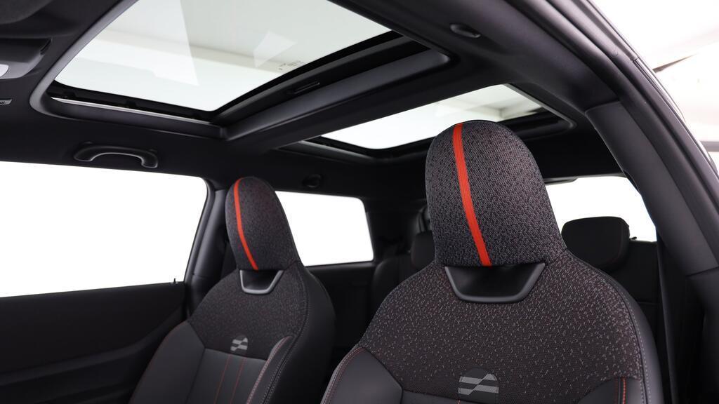 MINI John Cooper Works-image-17