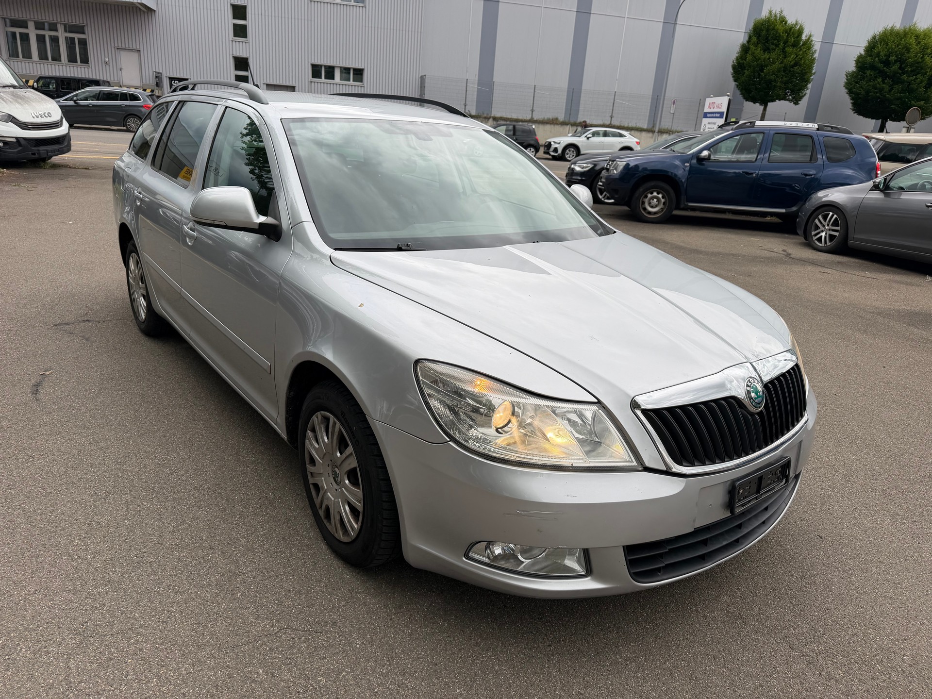 SKODA Octavia Combi 1.6 TDI Elegance-image-2