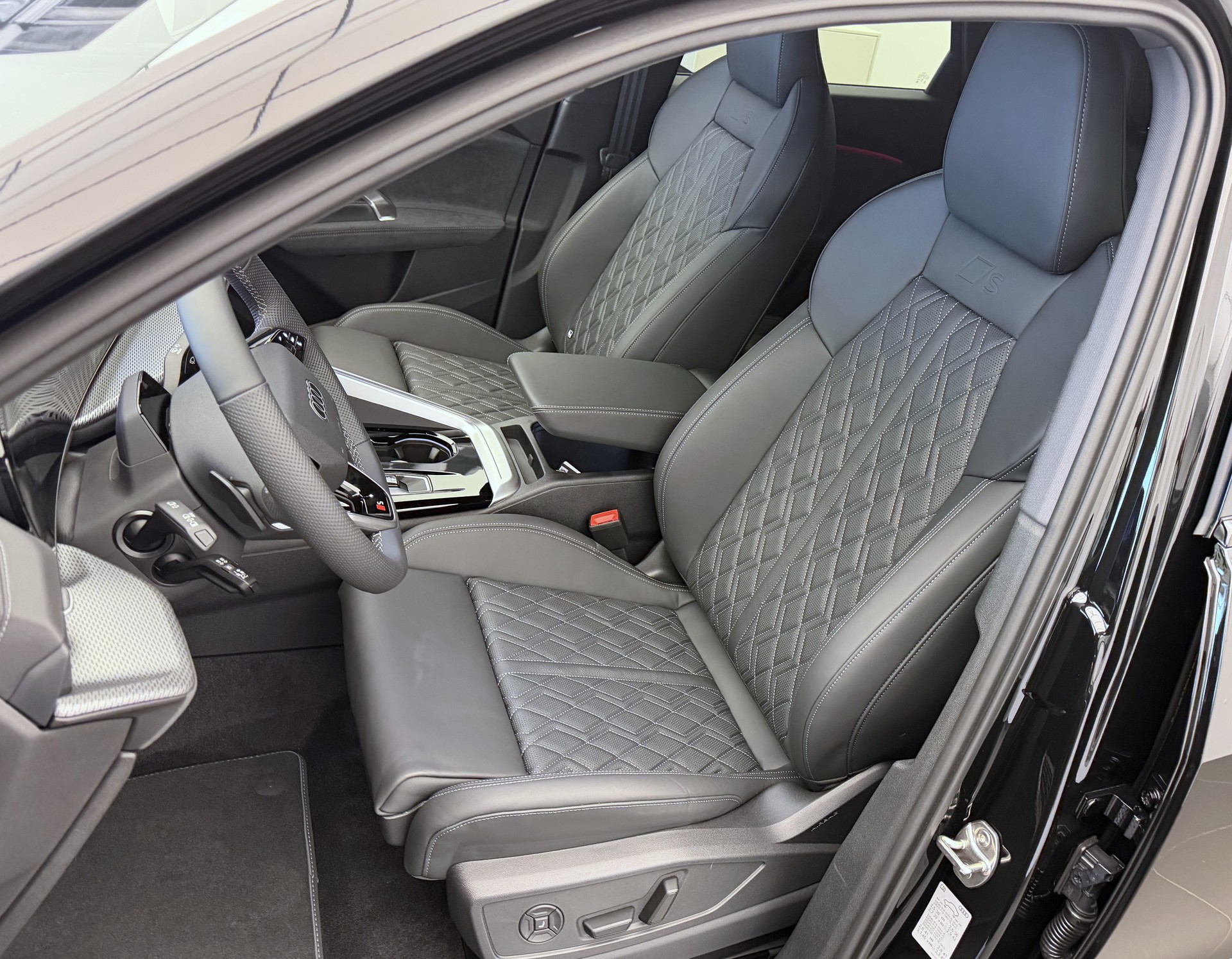 AUDI Q5 e-hybrid quattro 270 kW S-tronic-image-5