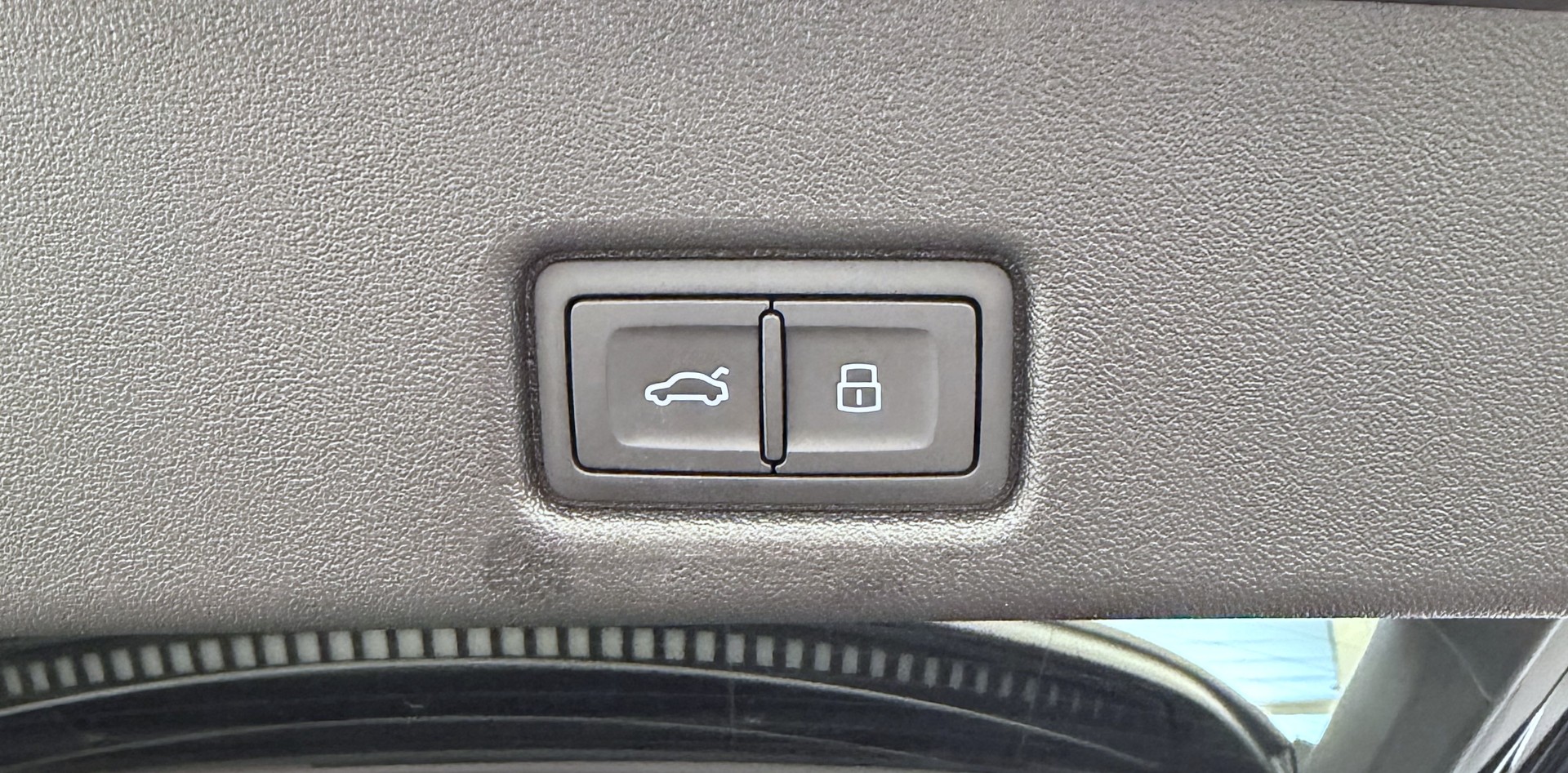 AUDI Q5 e-hybrid quattro 270 kW S-tronic-image-23