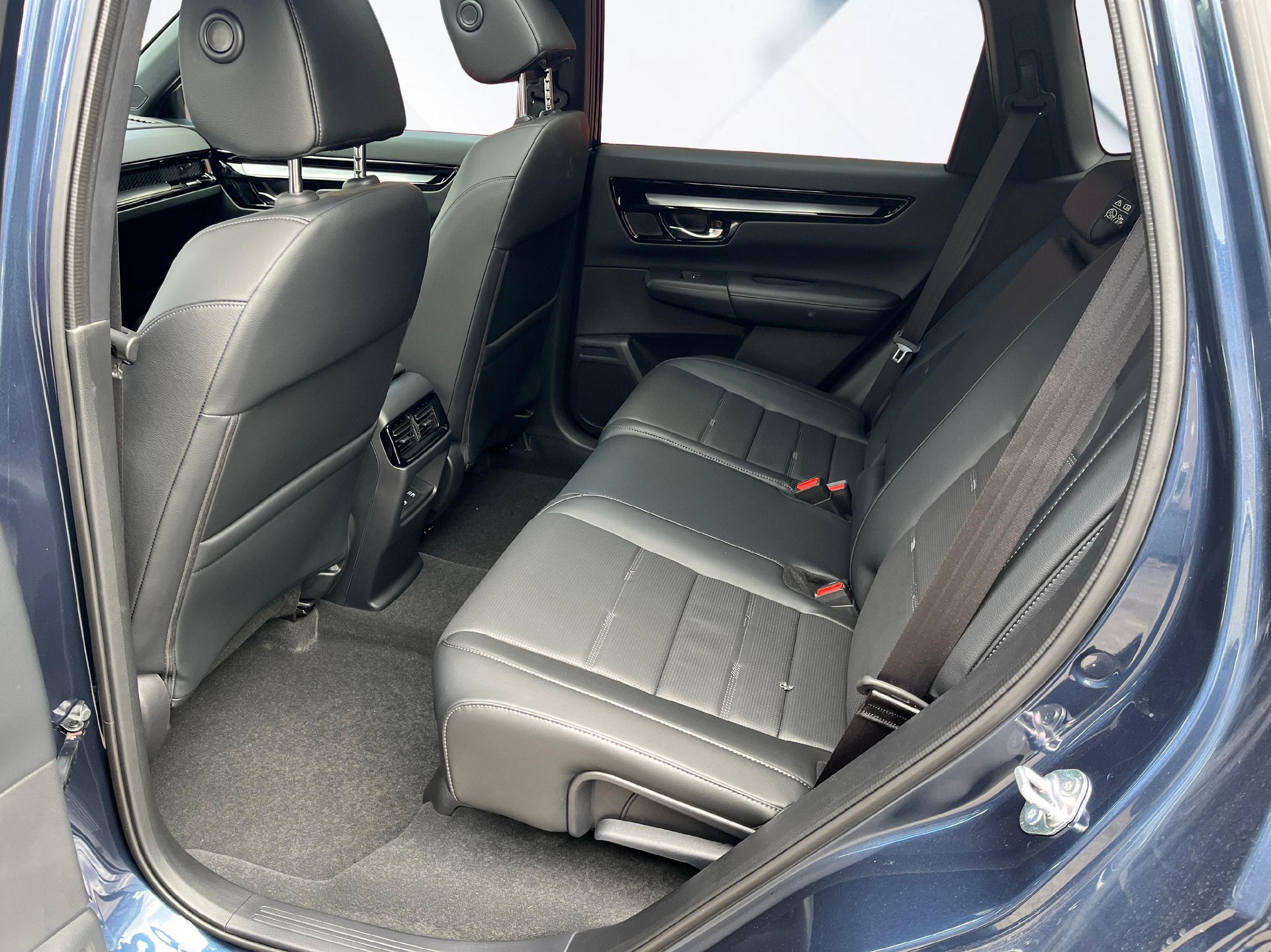 HONDA CR-V 2.0 i-MMD Elegance 4WD - Honda Aktionsleasing 1.9%-image-11