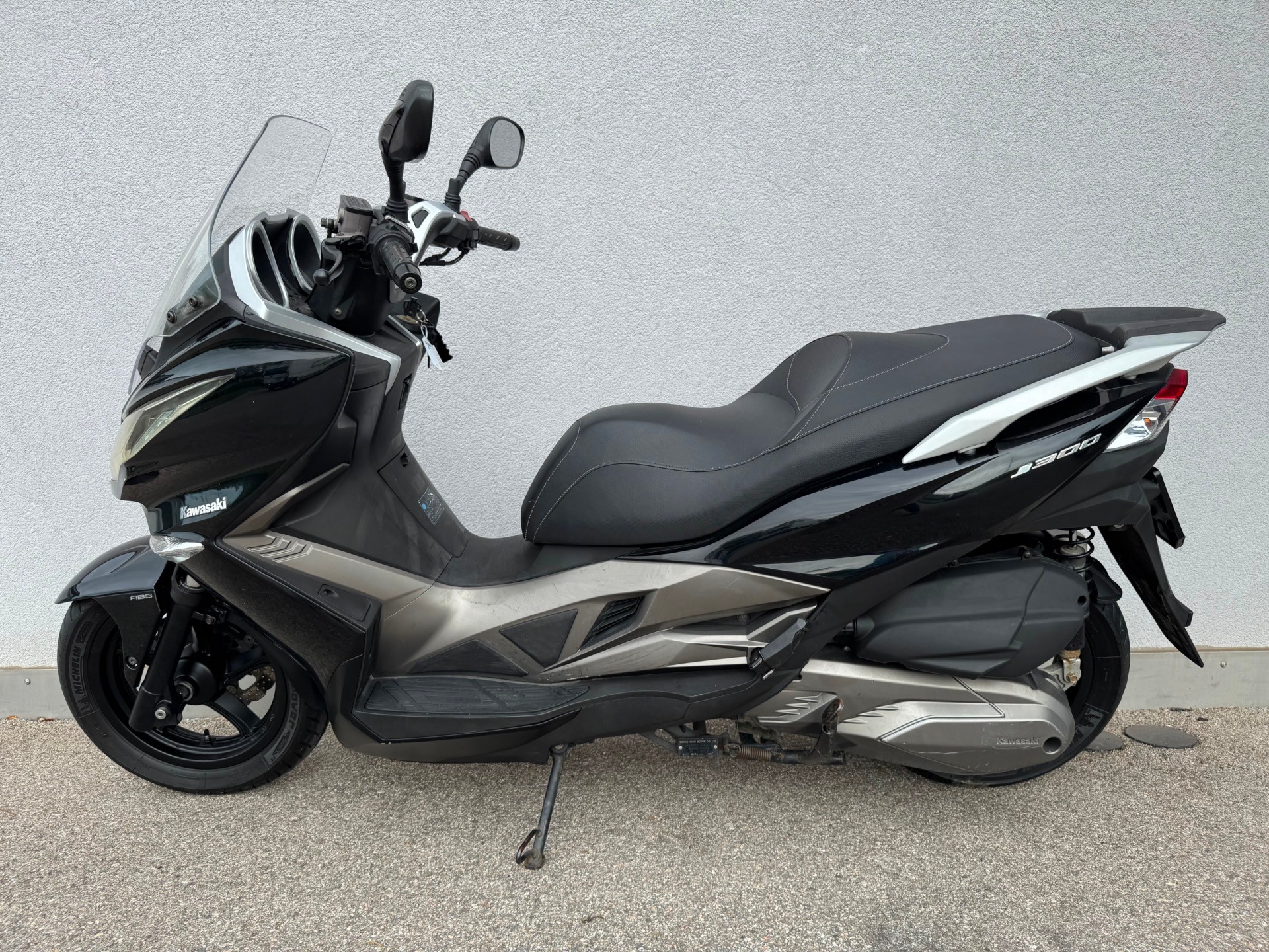 KAWASAKI J 300 ABS-image-6