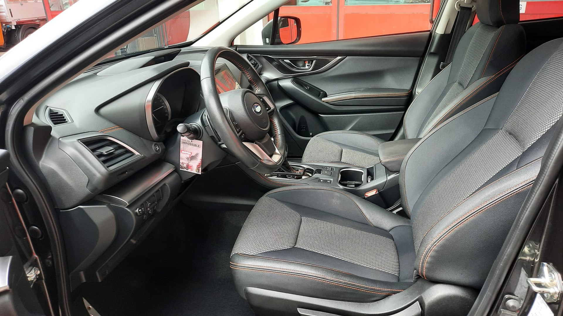 SUBARU XV 2.0 Swiss Plus AWD Lineartronic-showroom-element-3