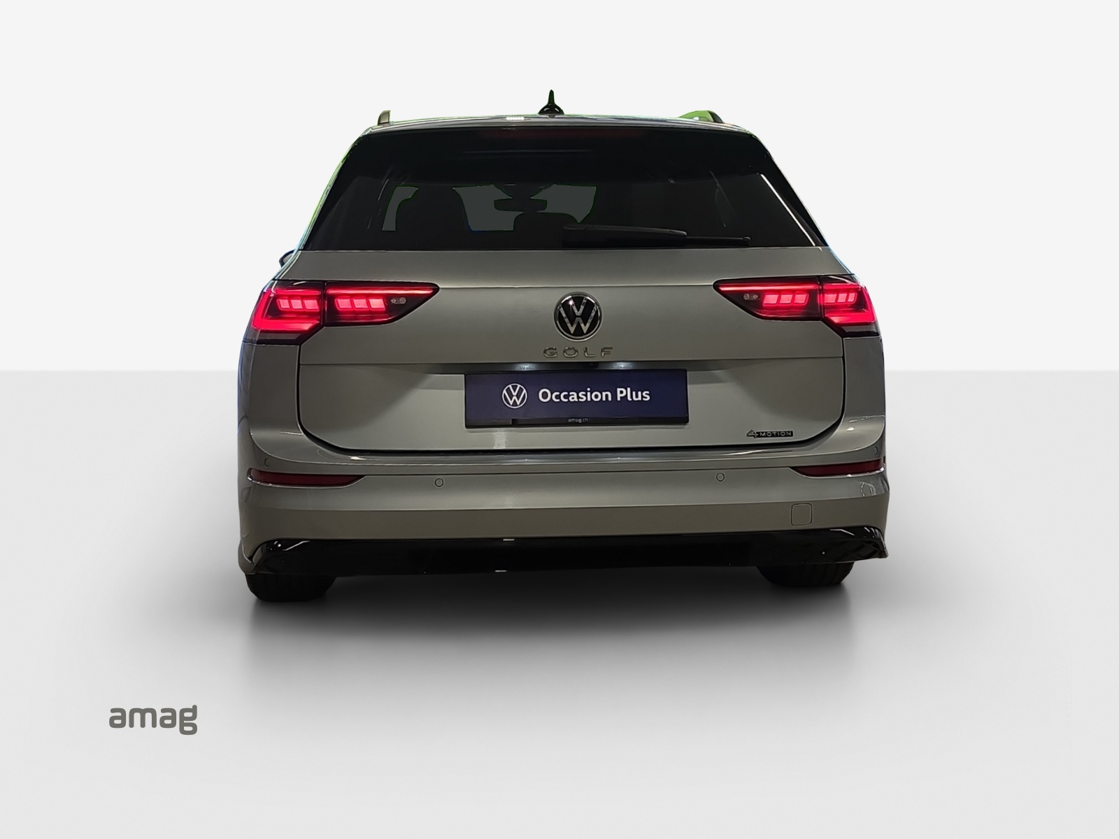 VW Golf Variant 2.0 TSI R-Line DSG 4 Motion-image-3
