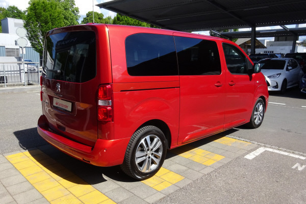 PEUGEOT Traveller Business Stand.-image-12