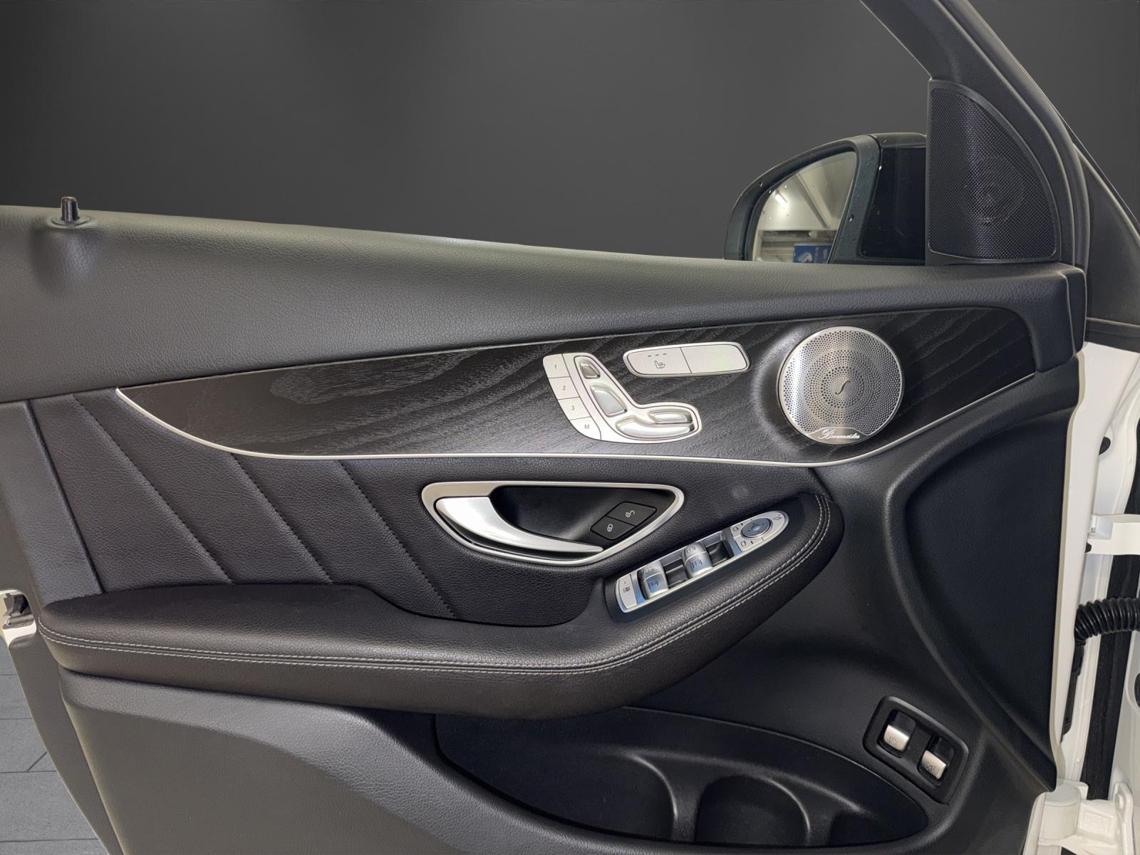 MERCEDES-BENZ GLC 250 d AMG Line 4Matic 9G-Tronic-image-13