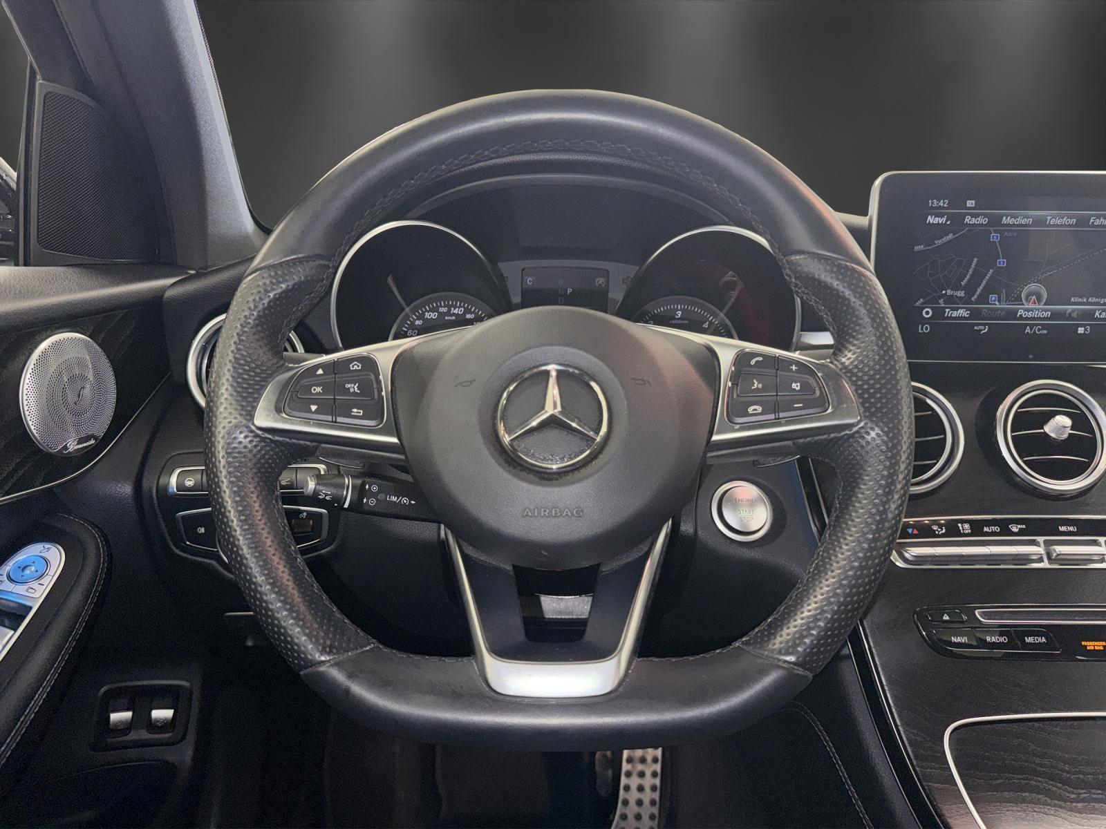 MERCEDES-BENZ GLC 250 d AMG Line 4Matic 9G-Tronic-image-12