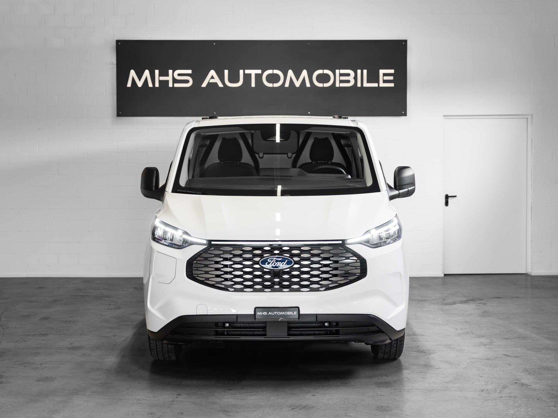 FORD Transit Custom Van 340 L2H1 65kWh Trend-showroom-element-3