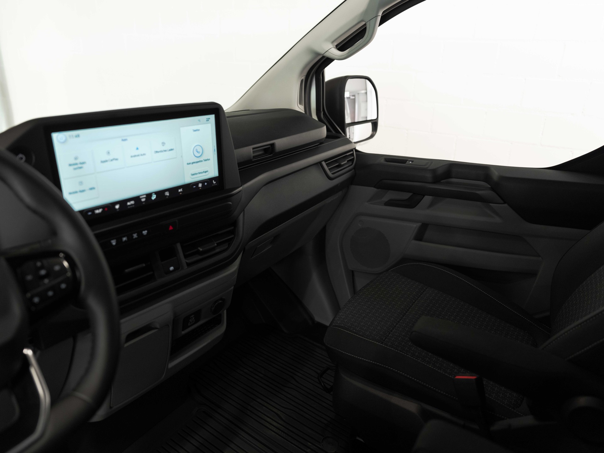 FORD Transit Custom Van 340 L2H1 65kWh Trend-image-8
