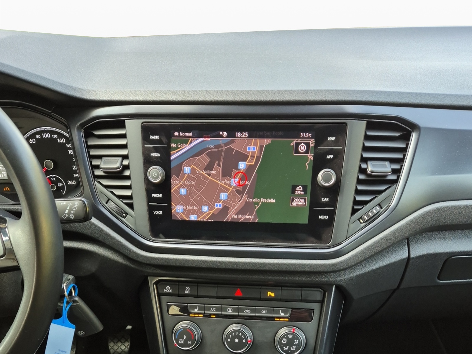 VW T-Roc 1.0 TSI-image-12