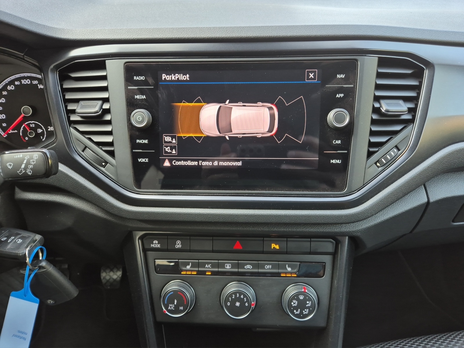 VW T-Roc 1.0 TSI-image-13