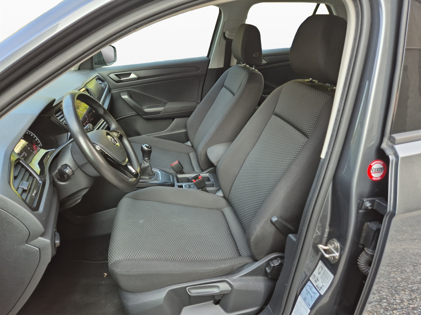 VW T-Roc 1.0 TSI-image-8