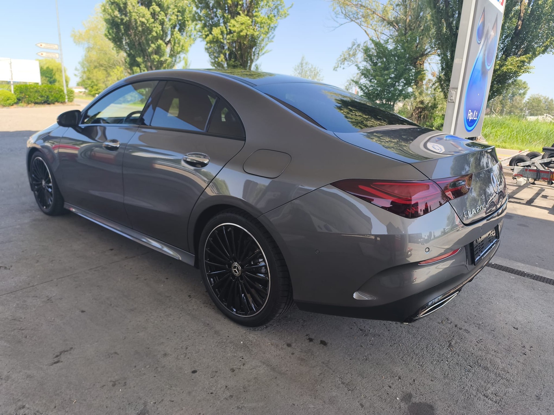 MERCEDES-BENZ CLA 200 d 8G-DCT-image-3