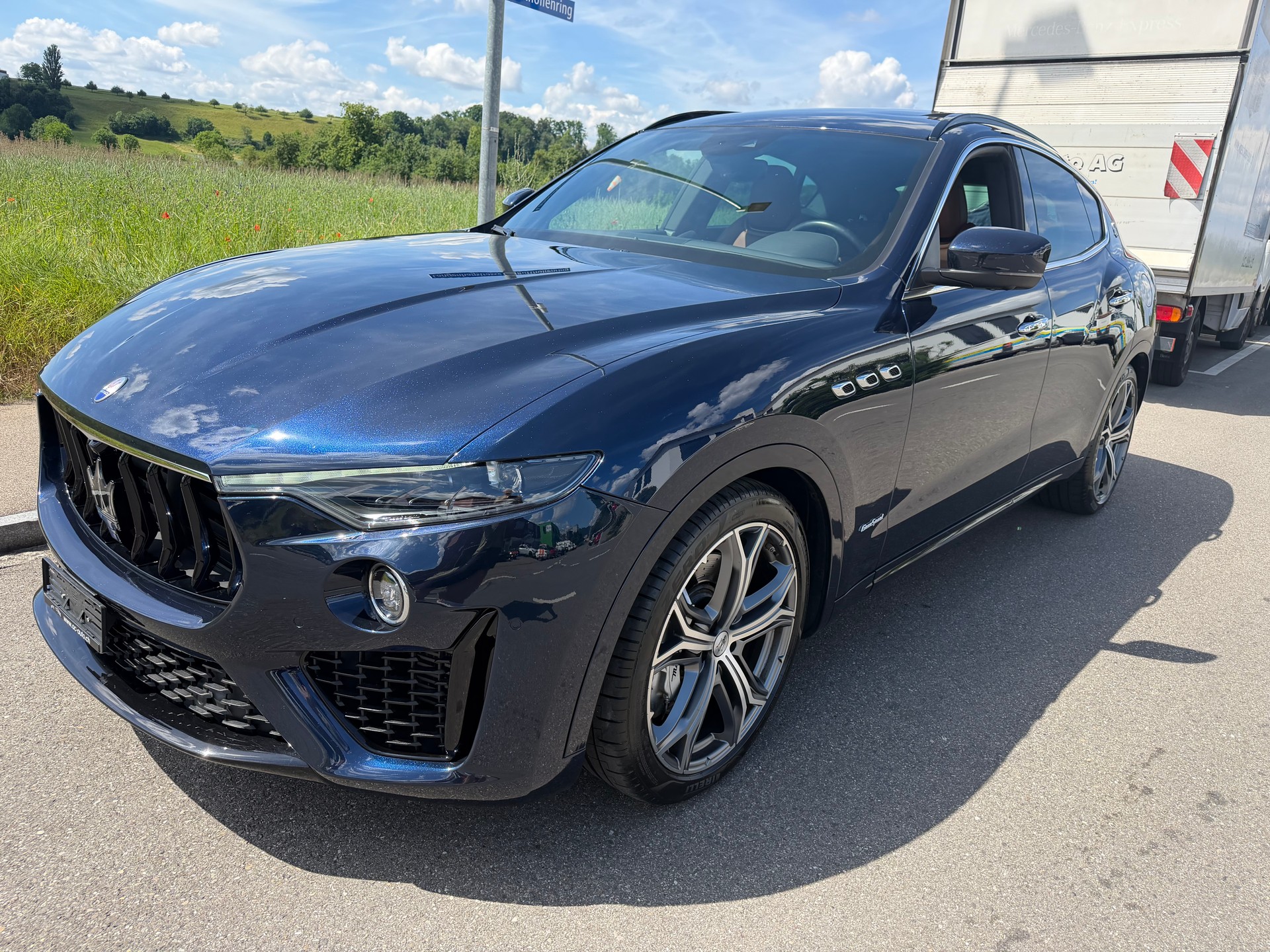 MASERATI Levante S 3.0 V6 GranSport Automatica-showroom-element-1