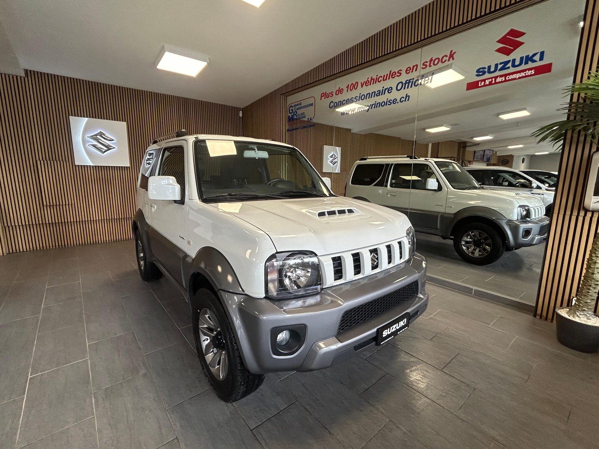 SUZUKI Jimny Wagon 1.3 4WD Sergio Cellano Top 4 PLACES/4 SITZE-image-1